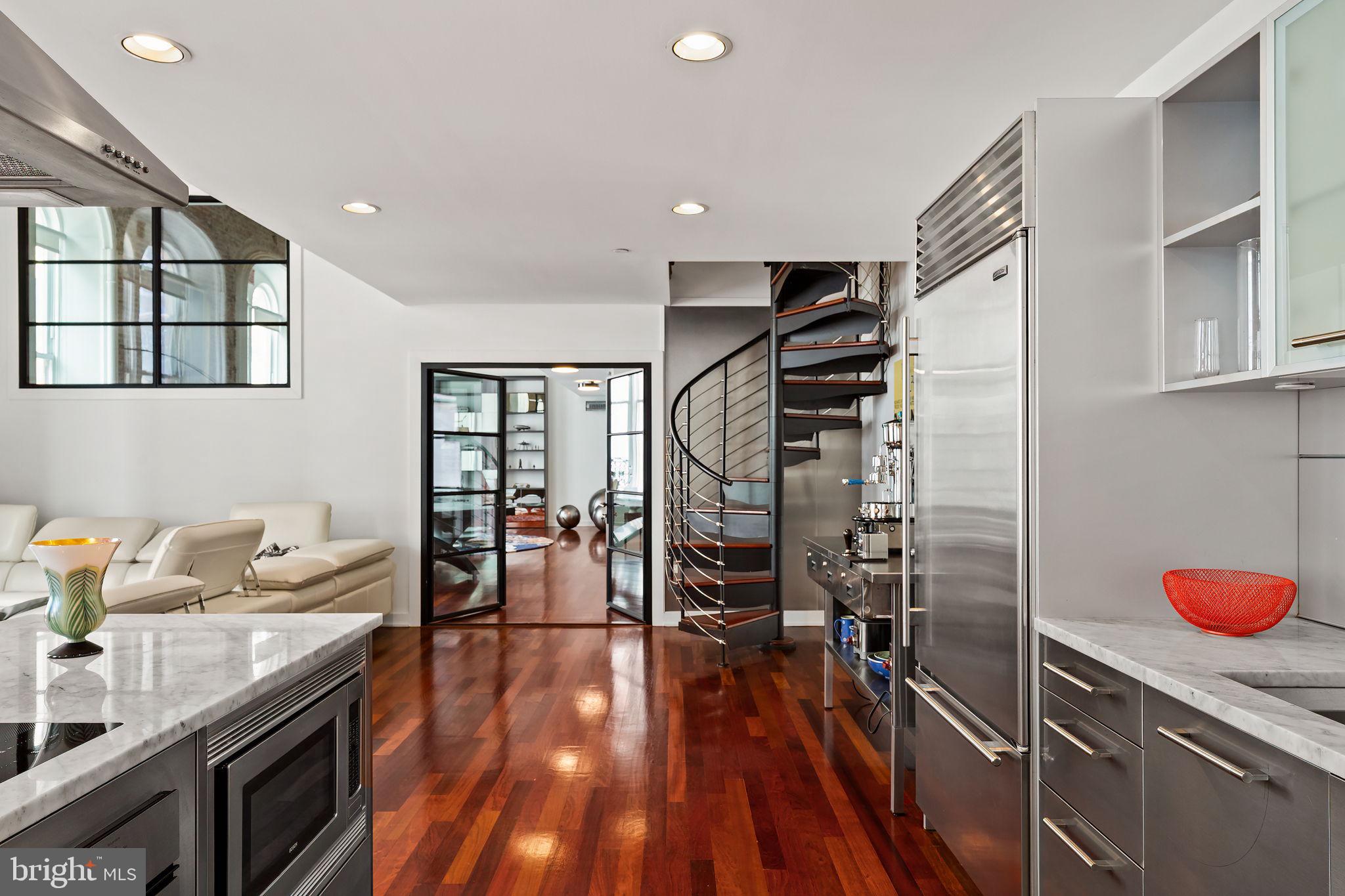 WASHINGTON SQ WEST - Residential
