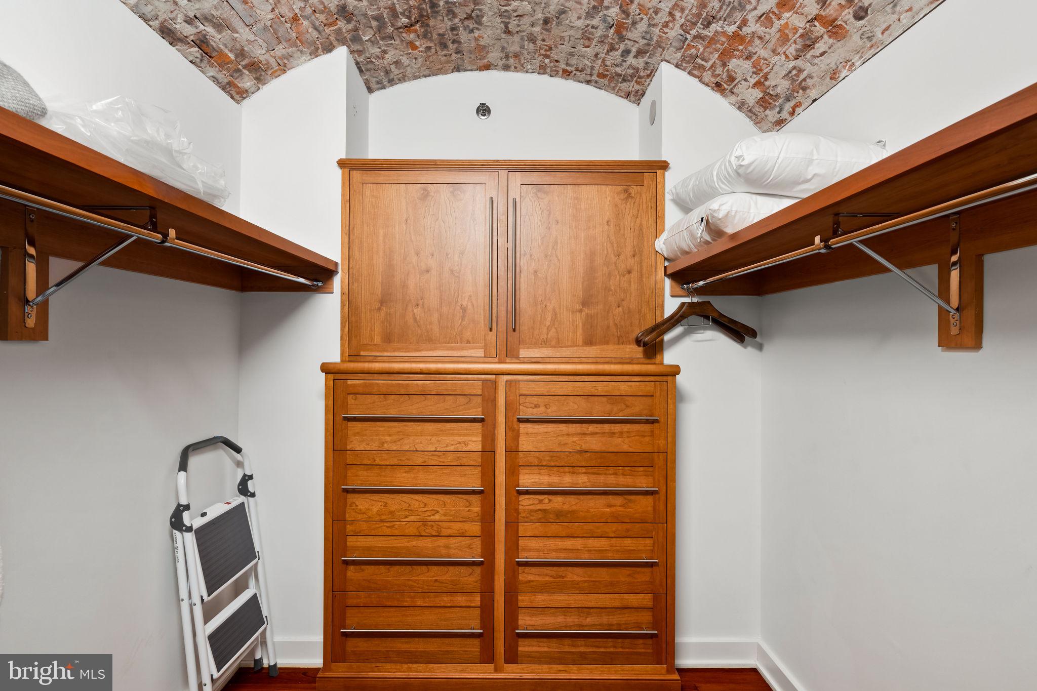 WASHINGTON SQ WEST - Residential