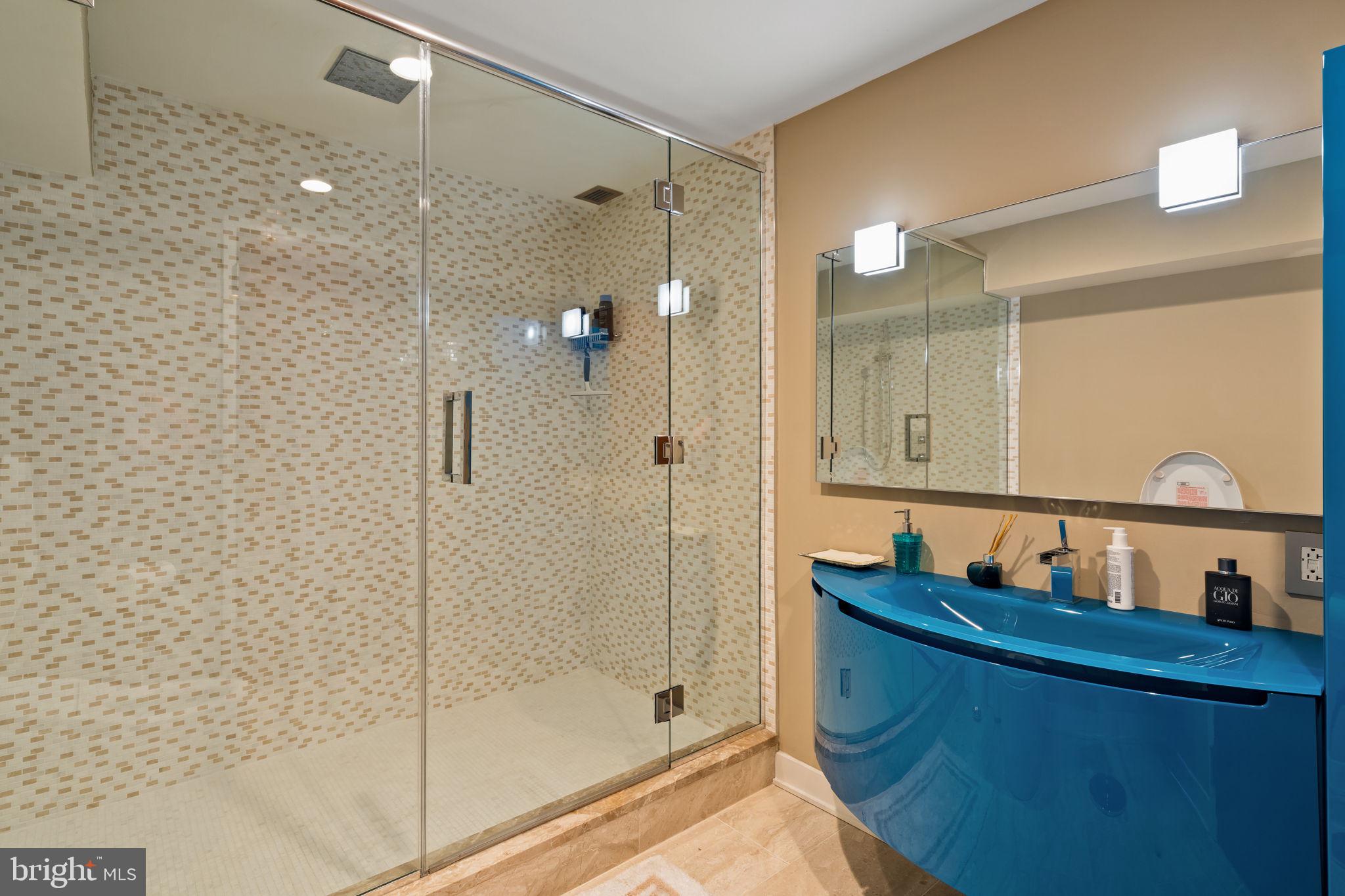 WASHINGTON SQ WEST - Residential