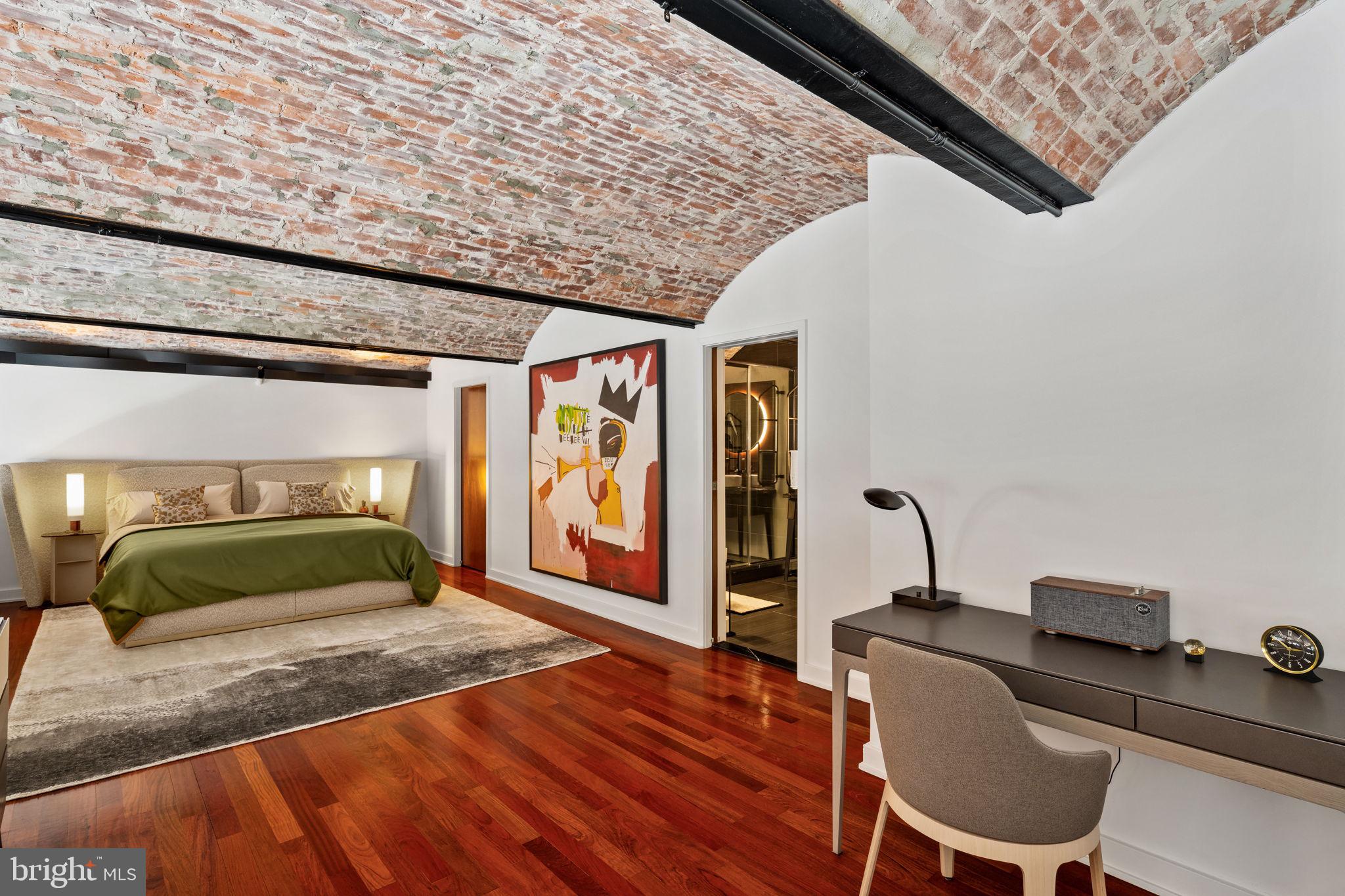 WASHINGTON SQ WEST - Residential