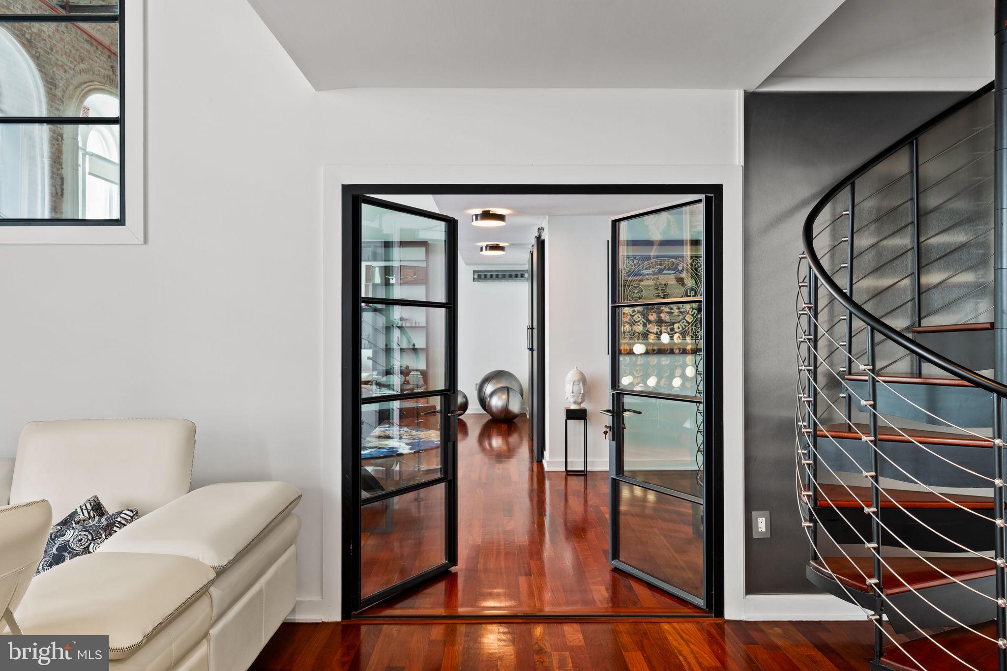 WASHINGTON SQ WEST - Residential