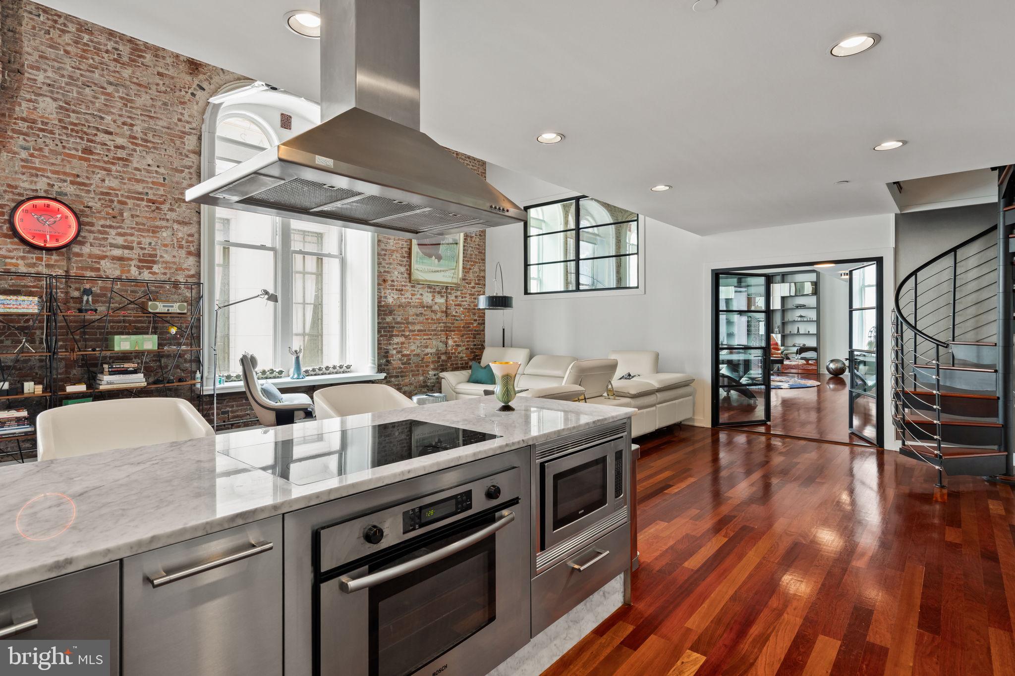 WASHINGTON SQ WEST - Residential