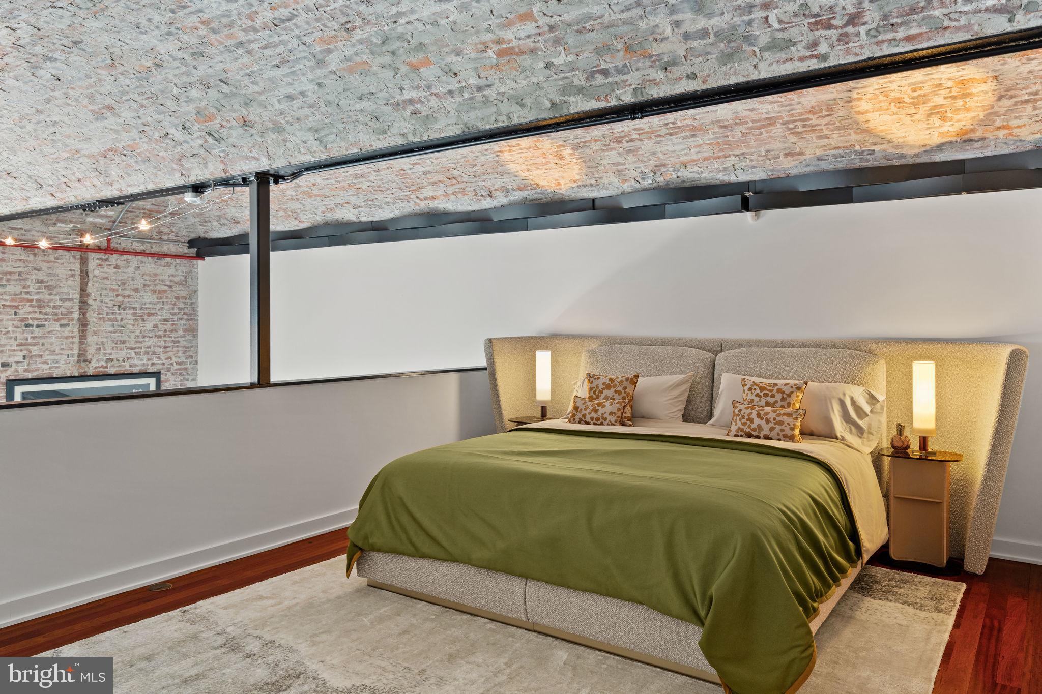 WASHINGTON SQ WEST - Residential