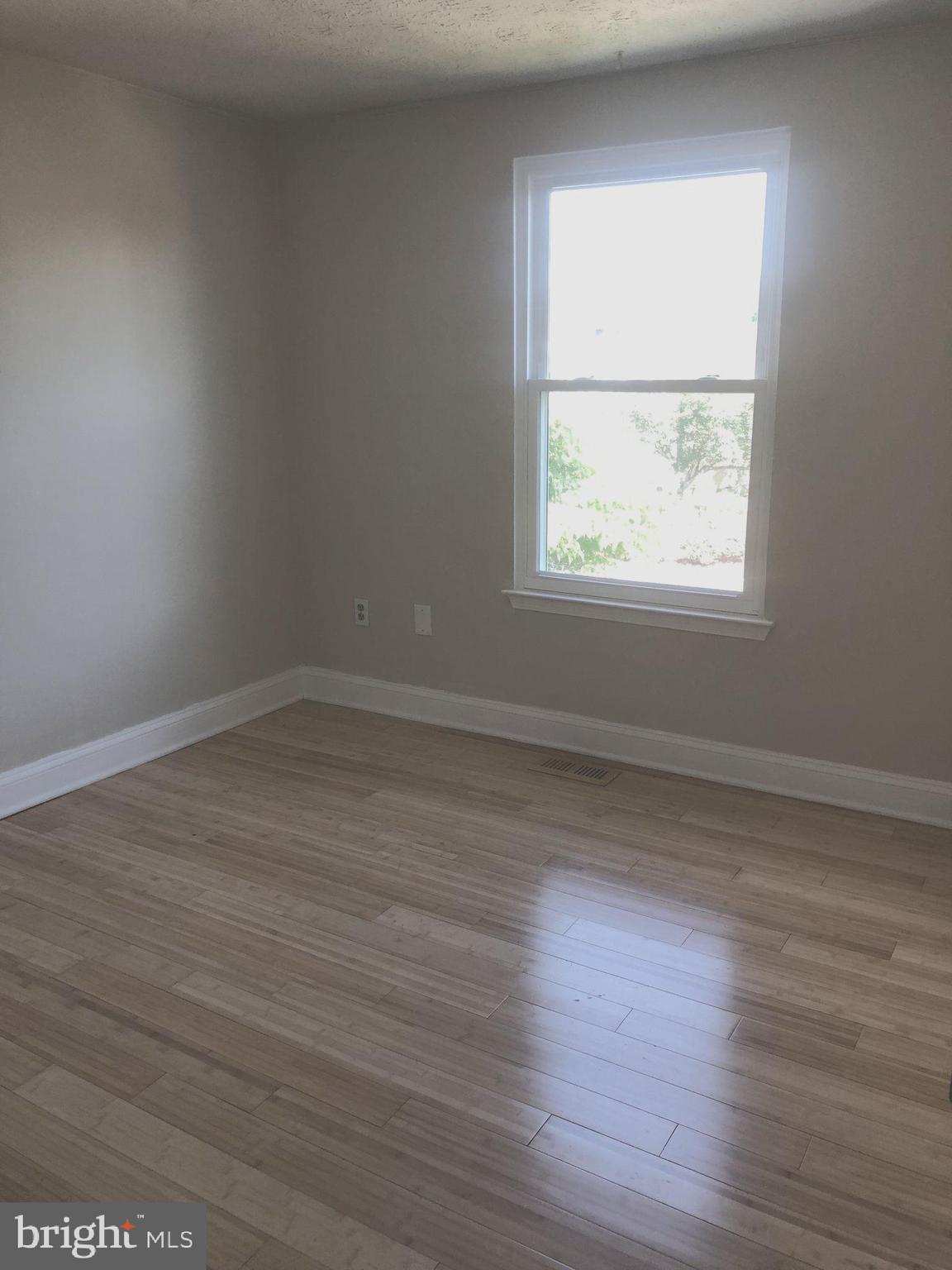 HILLCREST ORCHARDS - Residential