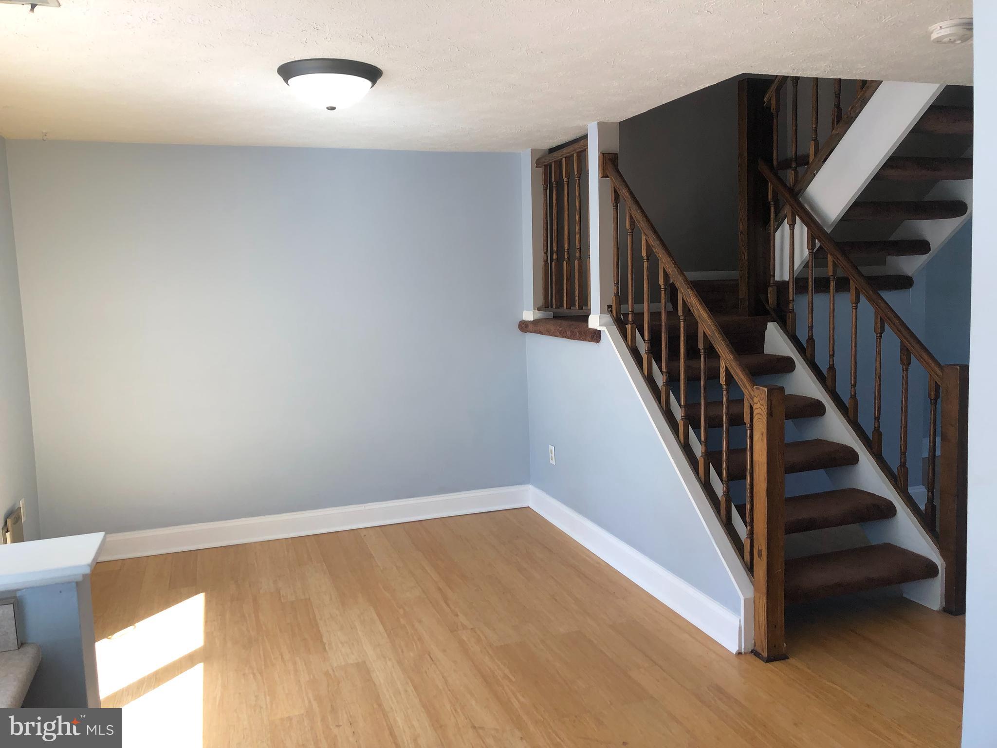 HILLCREST ORCHARDS - Residential