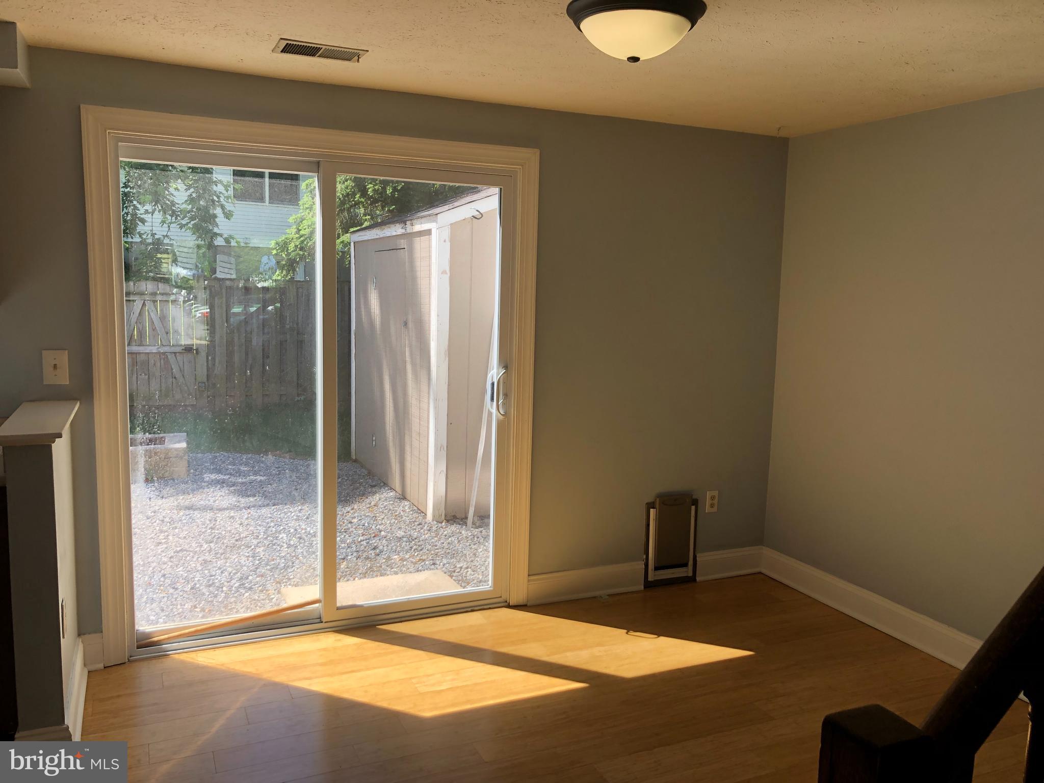 HILLCREST ORCHARDS - Residential