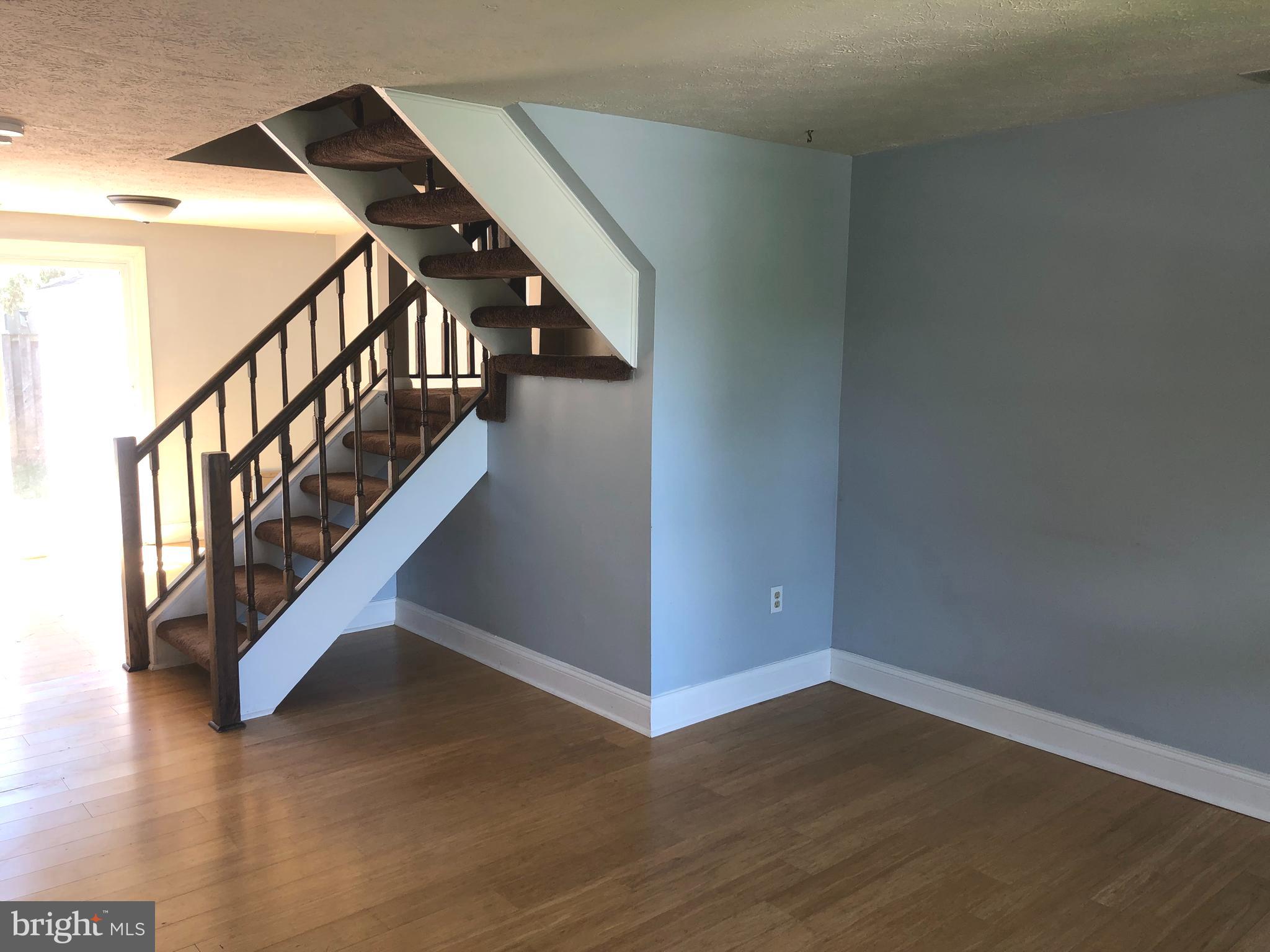 HILLCREST ORCHARDS - Residential