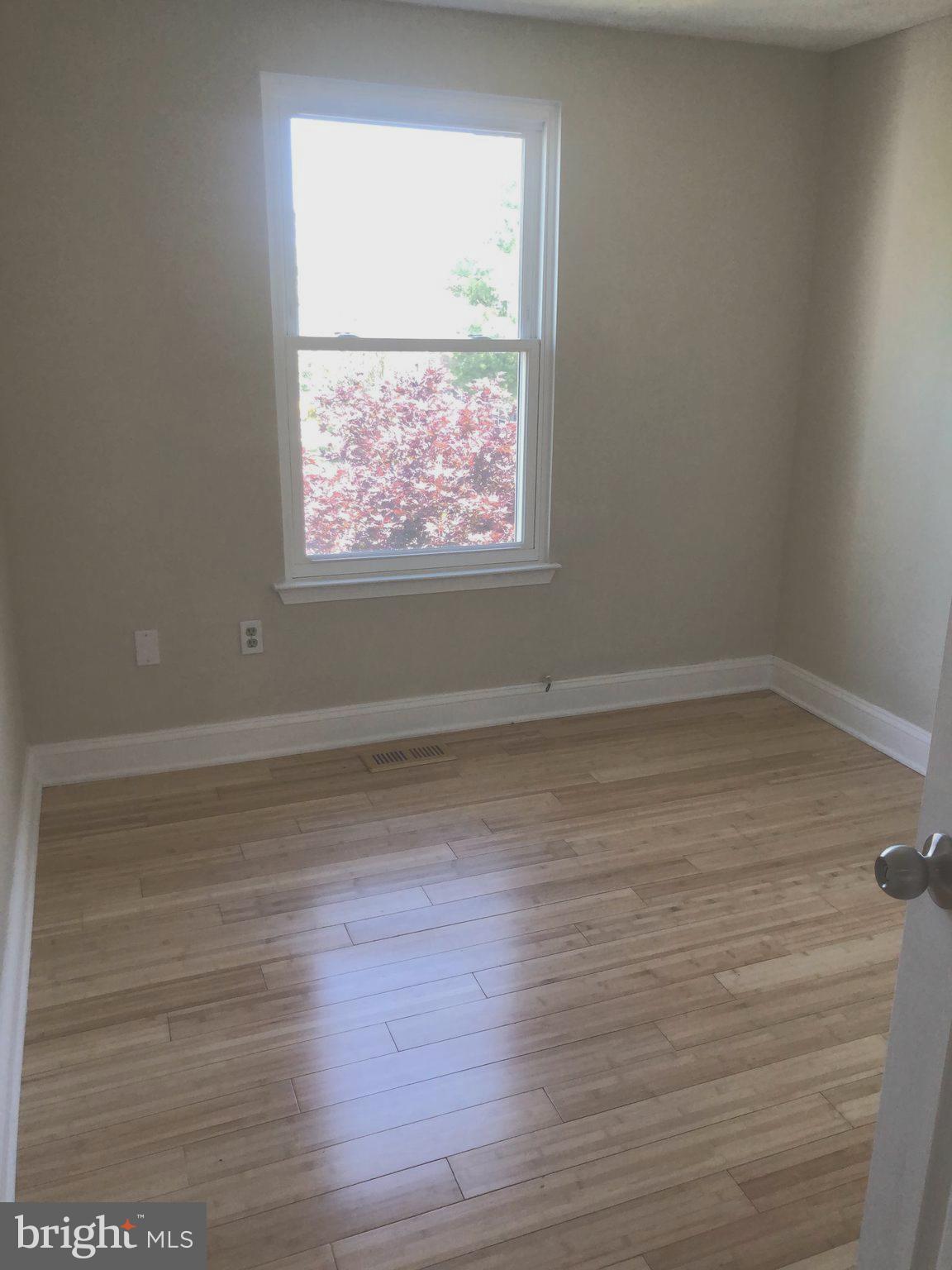 HILLCREST ORCHARDS - Residential