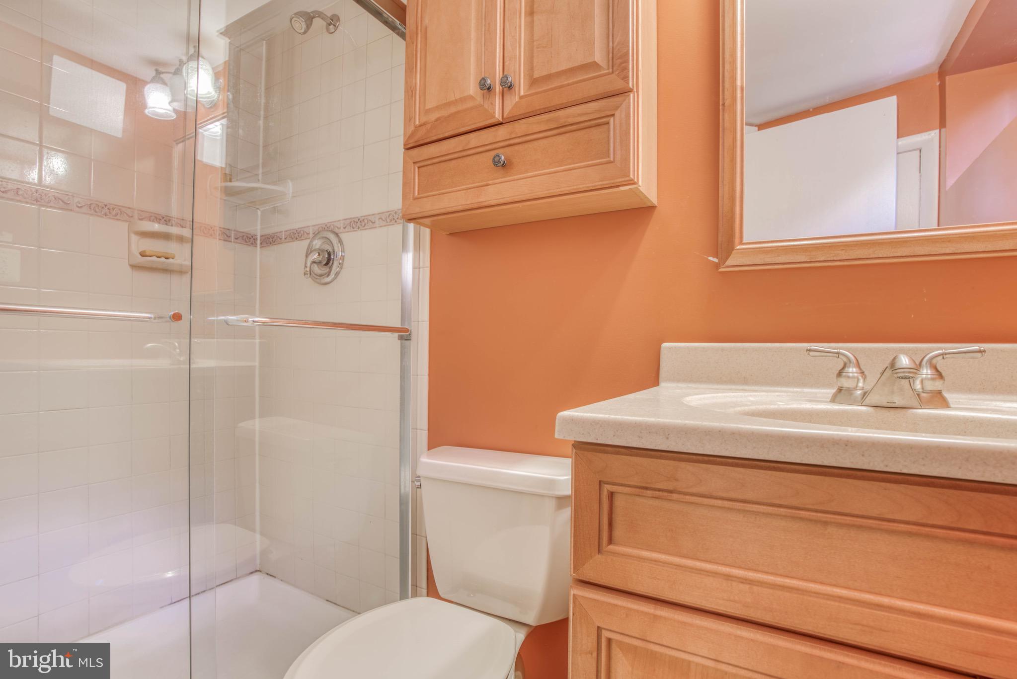 OLD HOMELAND - Residential Lease