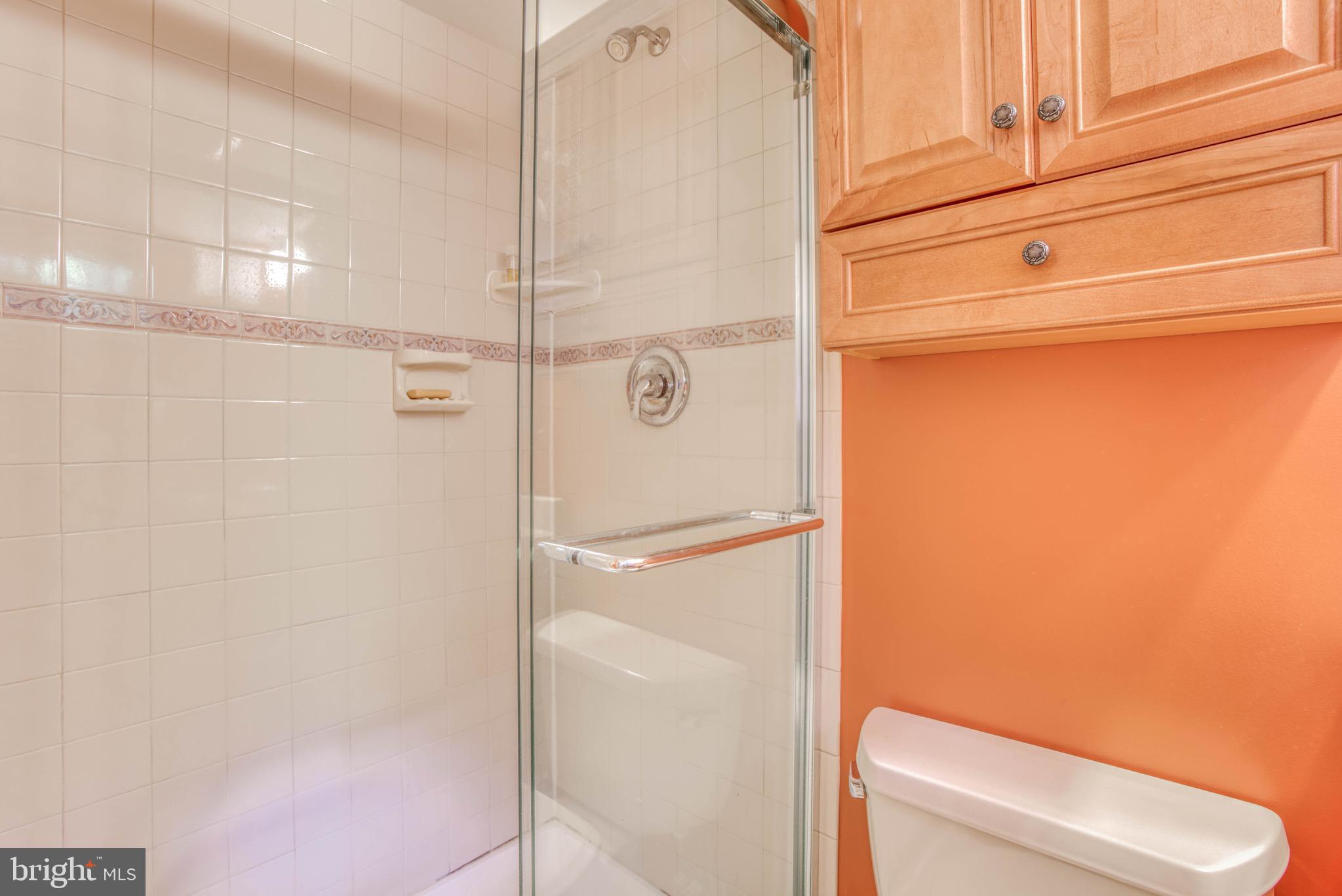 OLD HOMELAND - Residential Lease