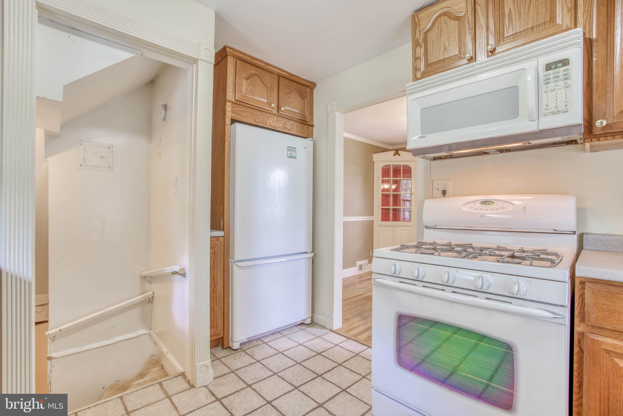 OLD HOMELAND - Residential Lease