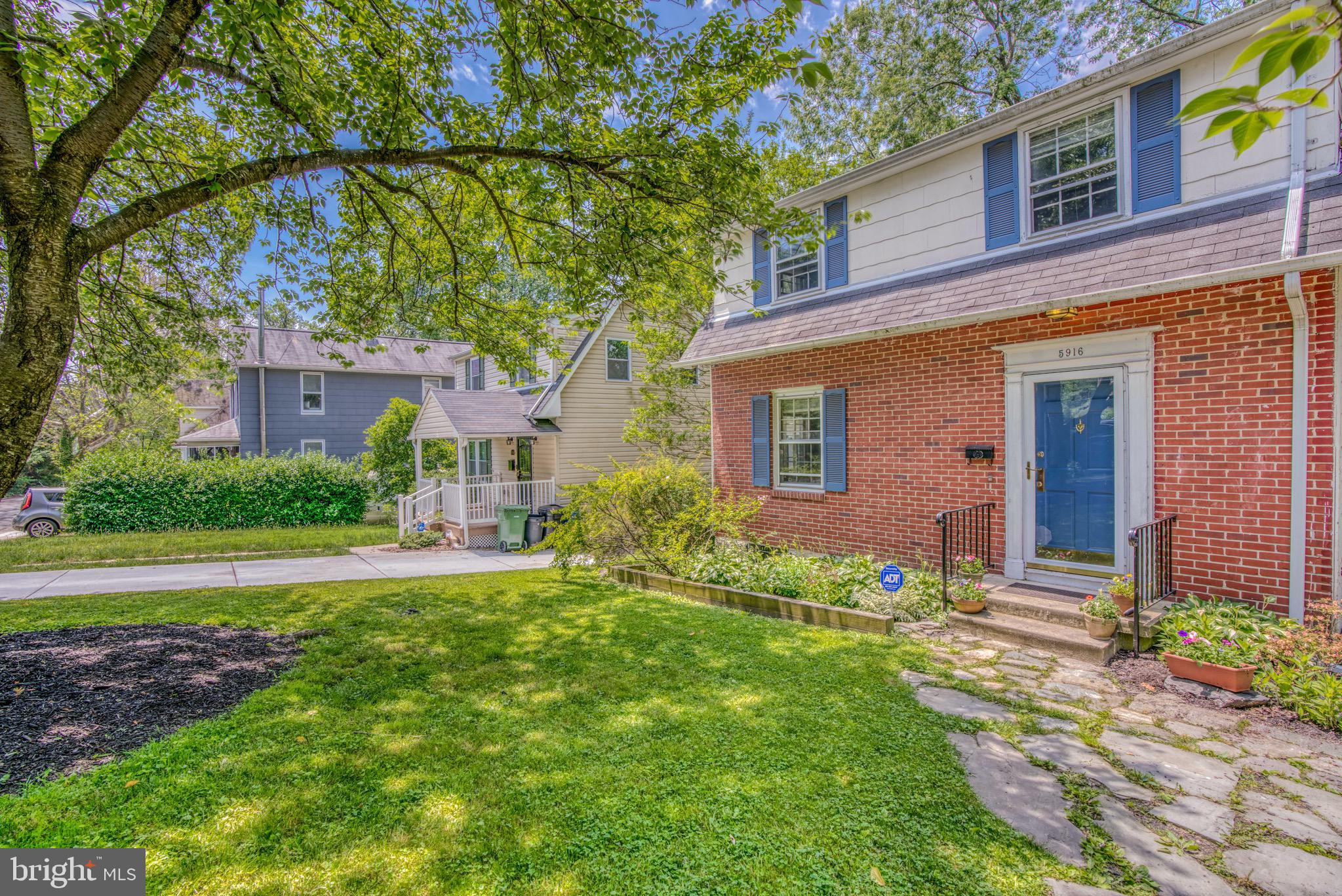 OLD HOMELAND - Residential Lease