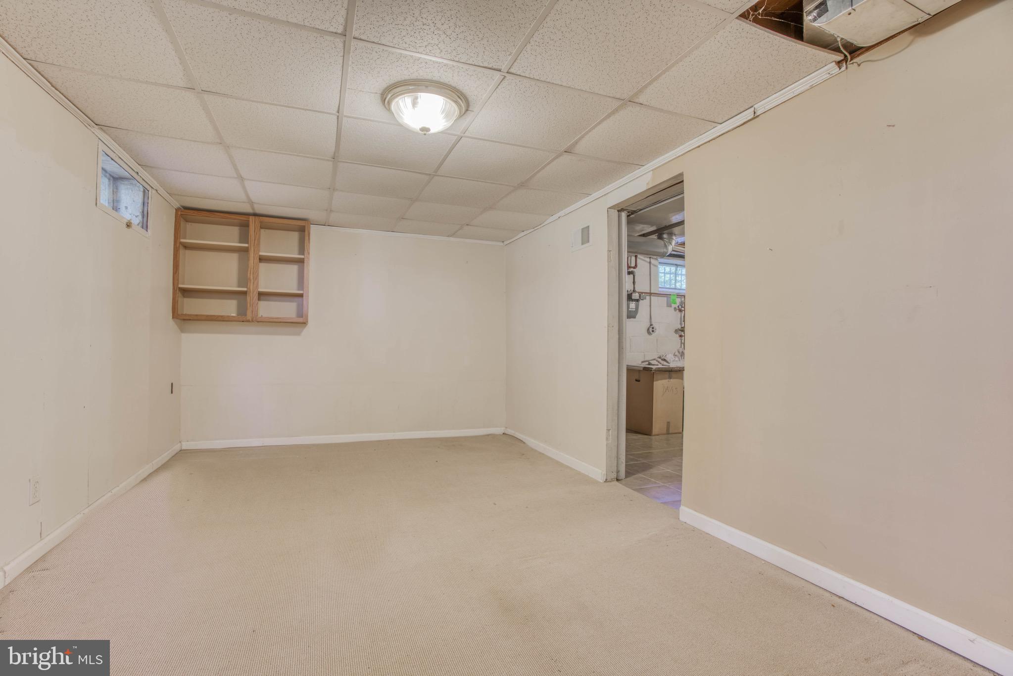 OLD HOMELAND - Residential Lease