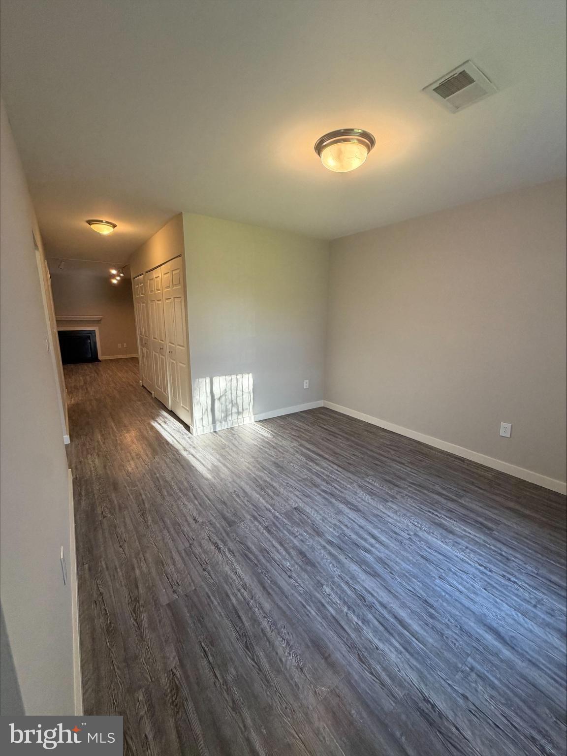 1560 WICK LANE #403