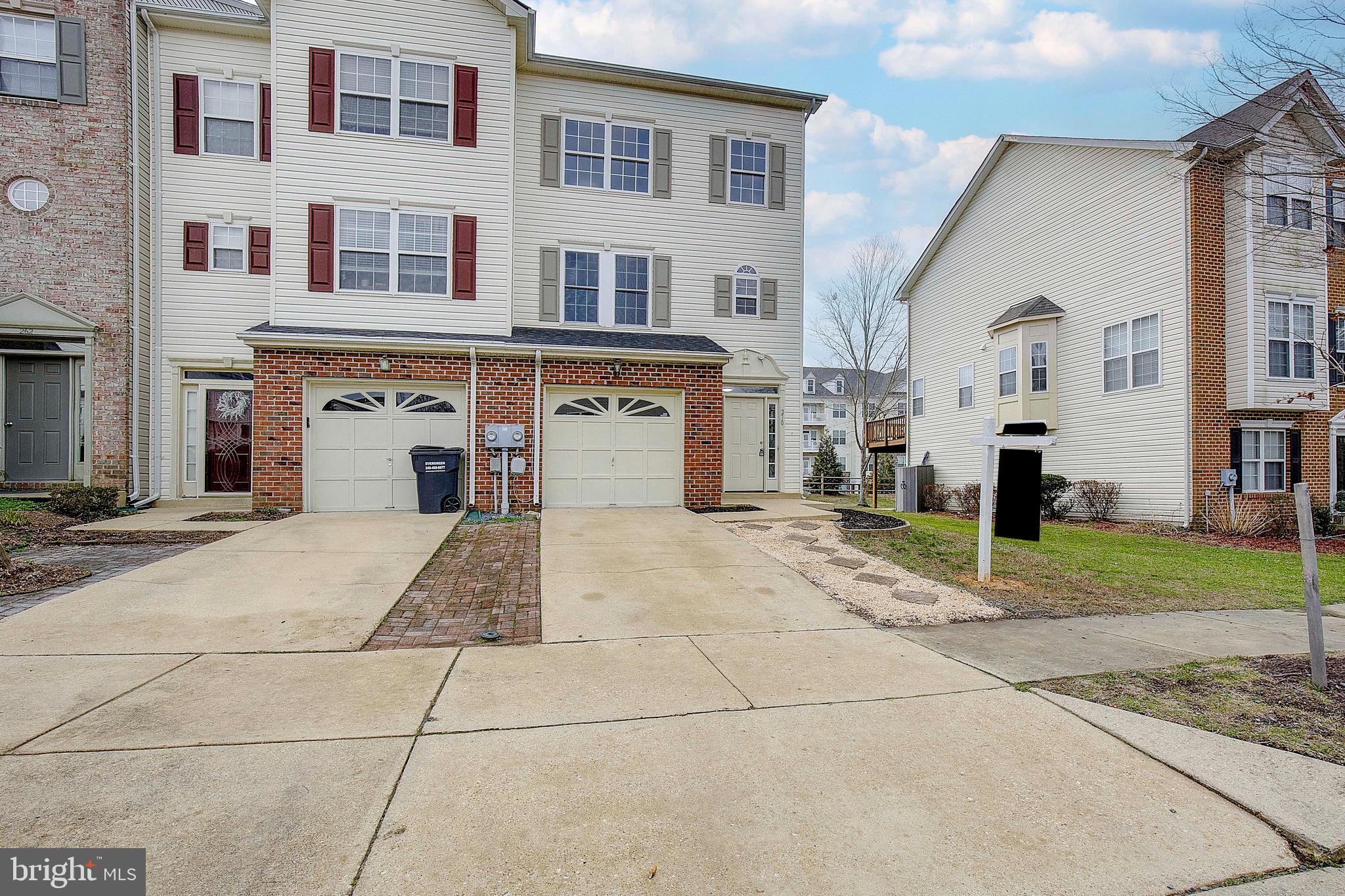 CHAPLINE PLACE - Residential