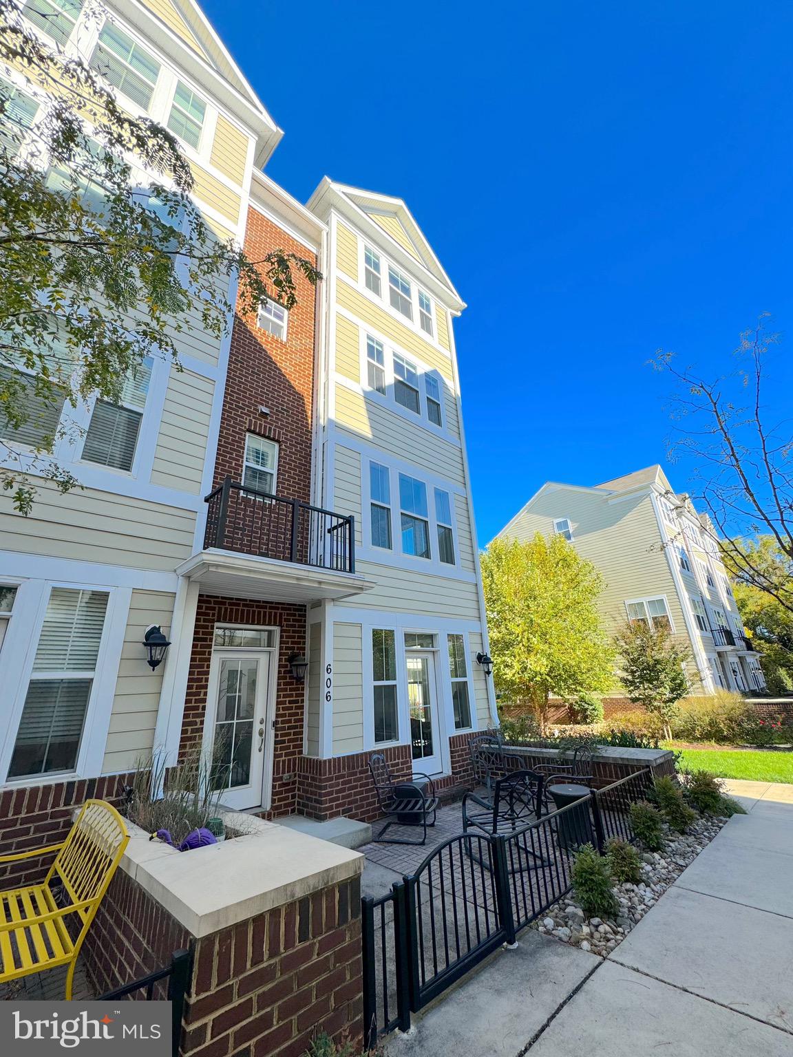 606 JAMES WALKER PLACE