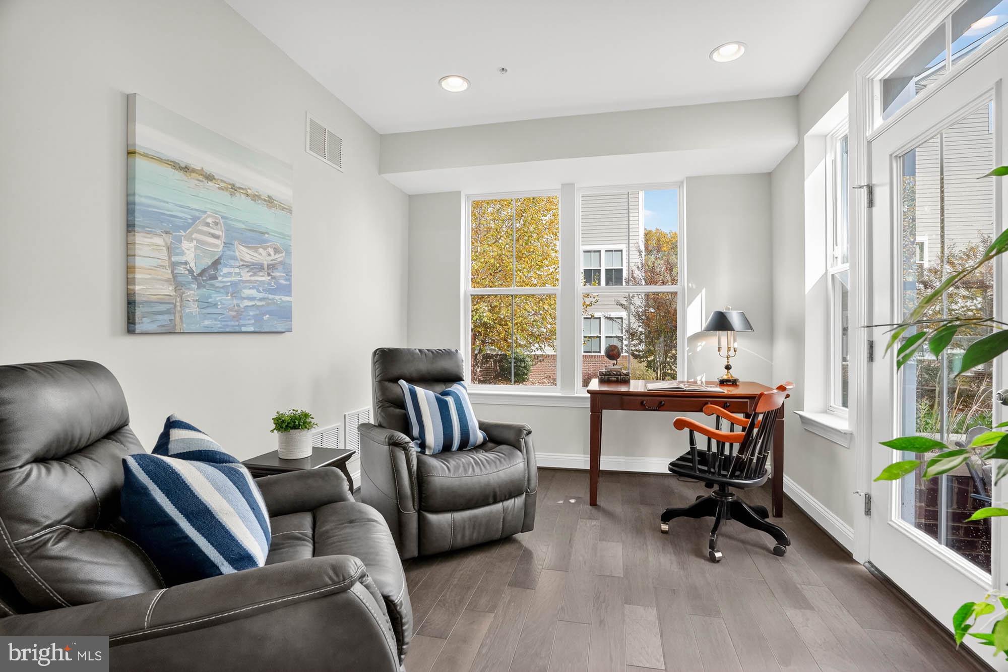 ANNAPOLIS TOWNES AT NEAL FARM - Residential