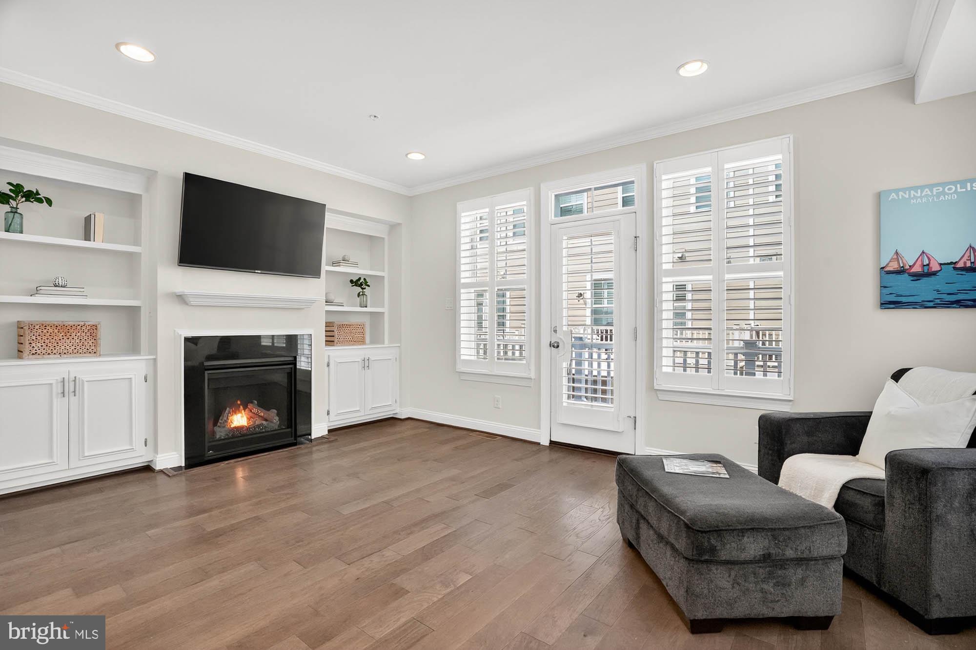 ANNAPOLIS TOWNES AT NEAL FARM - Residential