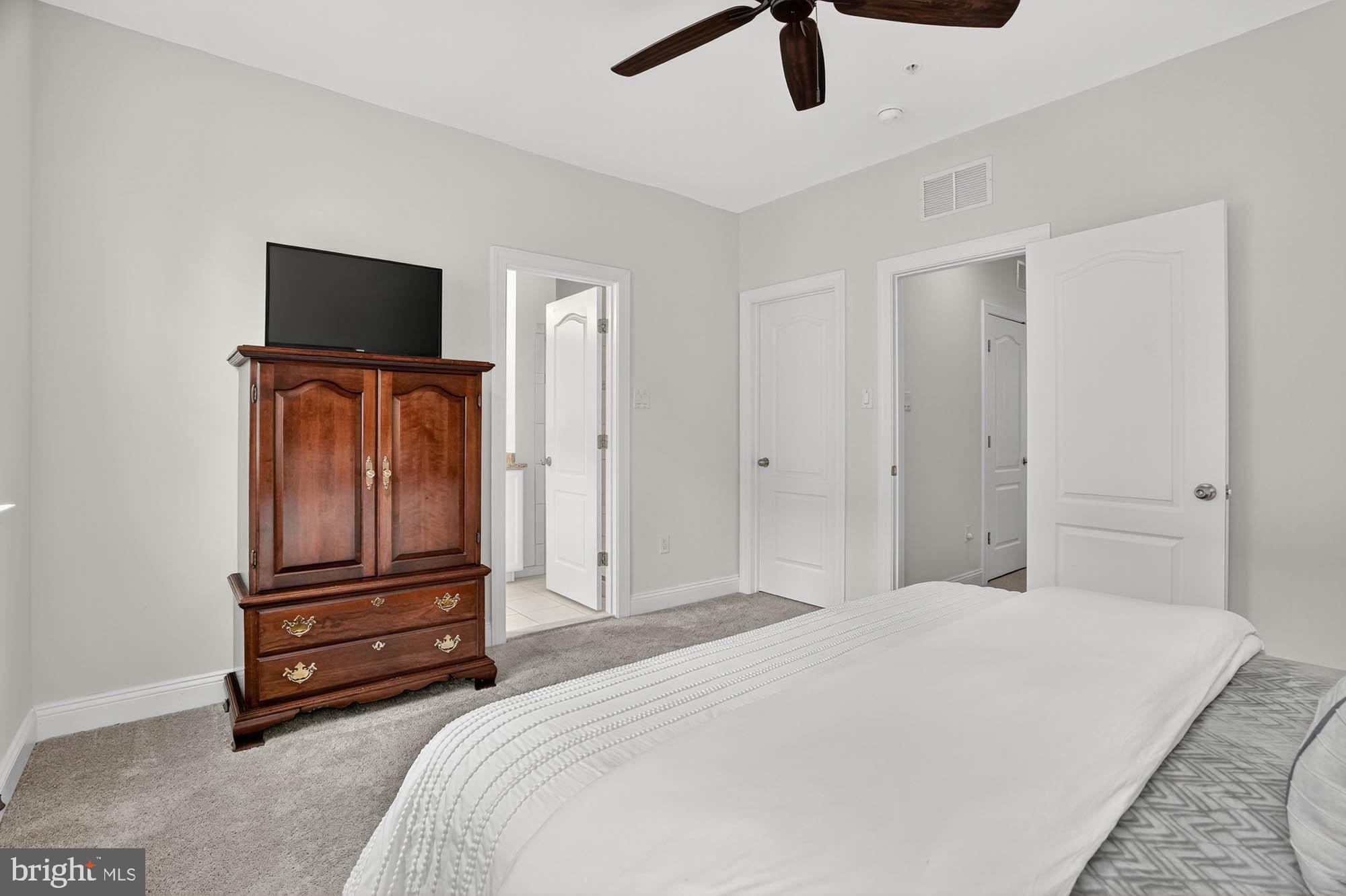 ANNAPOLIS TOWNES AT NEAL FARM - Residential