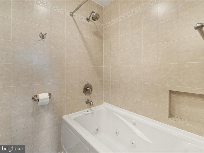 ARCOLA - Residential