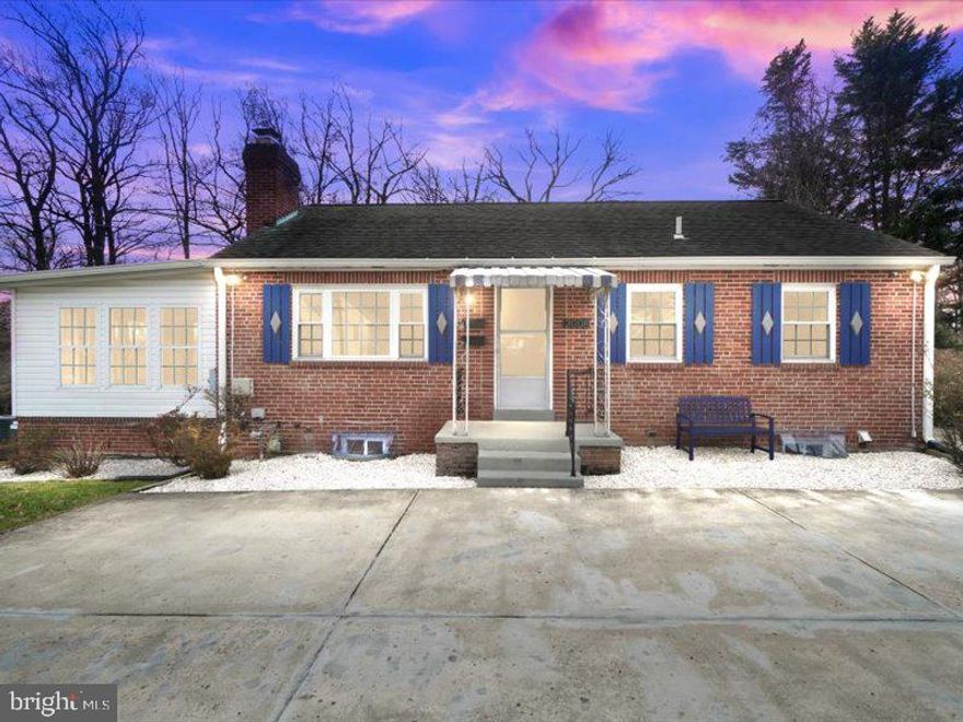 ALL OFFERS DUE WEDNESDAY, 2/13/2024 by 6:00 pm
Welcome home! This home boasts 3 full baths with the ability to have a full in-law suite in the fully finished basement which includes an ample kitchenette and personal laundry. Established landscaping and huge, flat
fully fenced back yard with shed and chimenea/fire pit provides an outdoor escape and seasonal foliage
color palette changes. Bring the cozy inside with a fire in the wood burning fireplace. A gorgeous sunroom
makes for a nice office or playroom or even a guest room. A personal bath in the owner's suite provides
convenience and additional privacy. Great home for entertaining with plenty of off-street parking. View this gem today. Move in ready awaiting your personal touches.