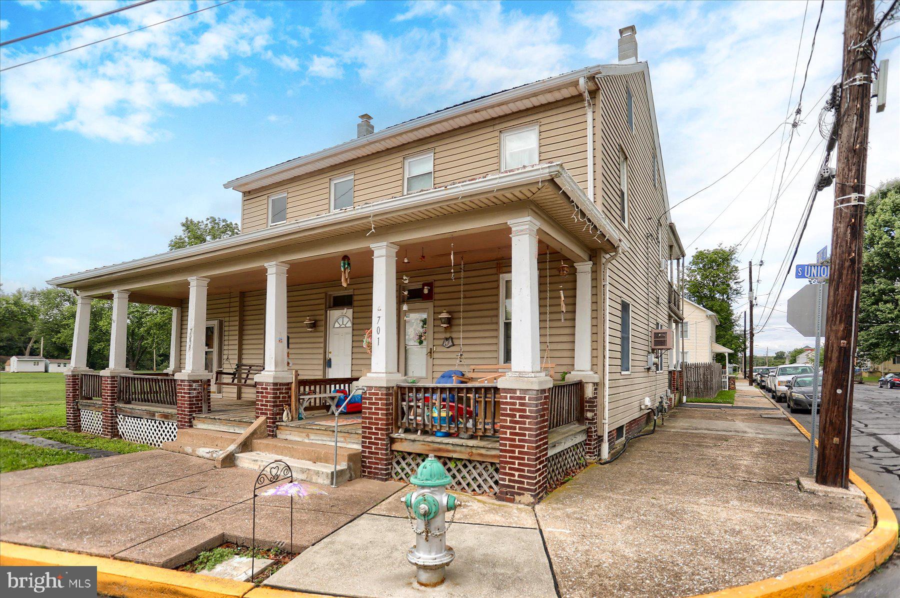 701 & 703 S UNION STREET