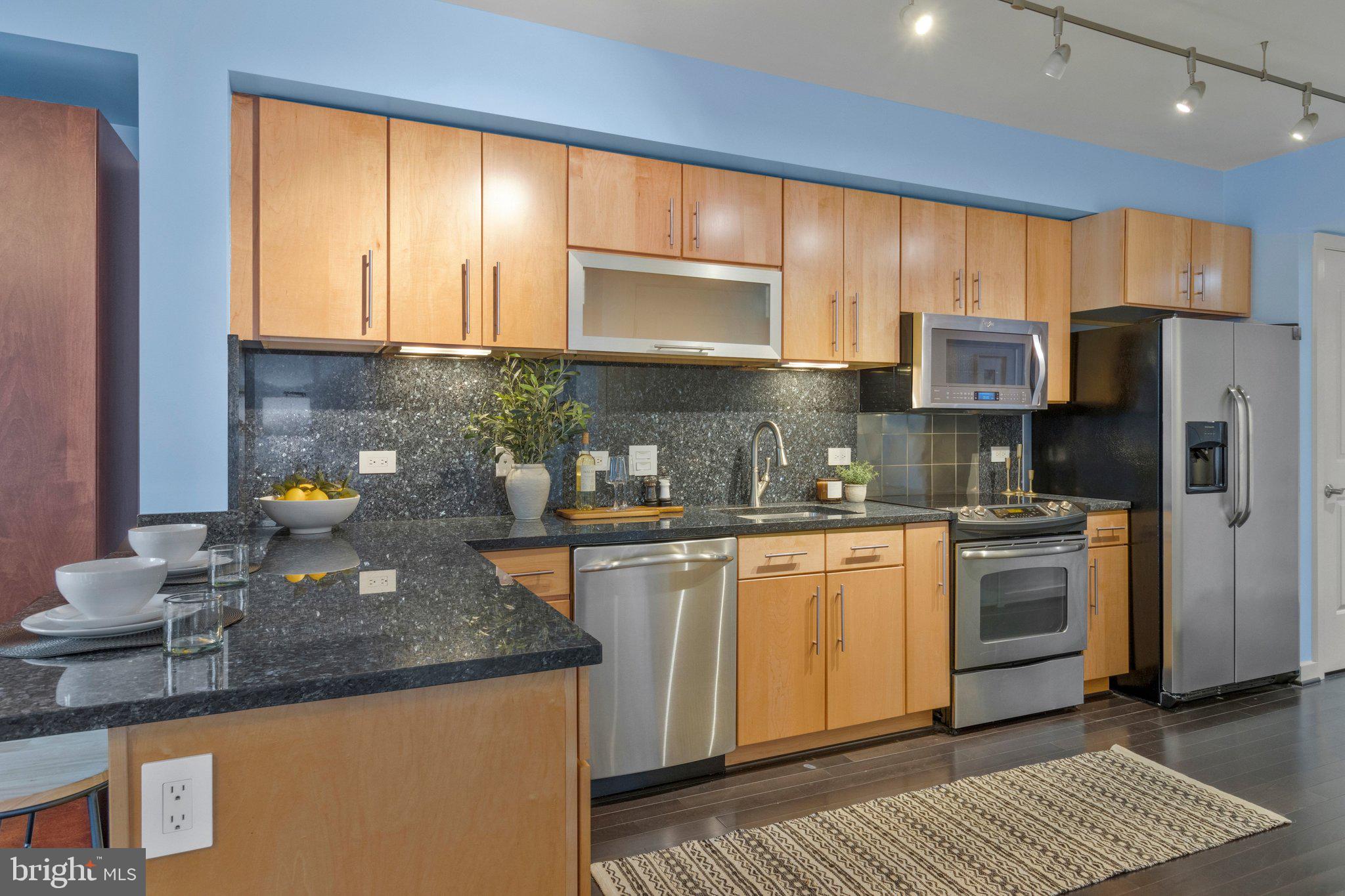 1025 1ST STREET SE 907