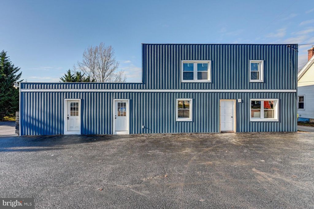 Photo of 1482 Seven Valleys Rd, YORK, PA 17408 (MLS # PAYK2094938)