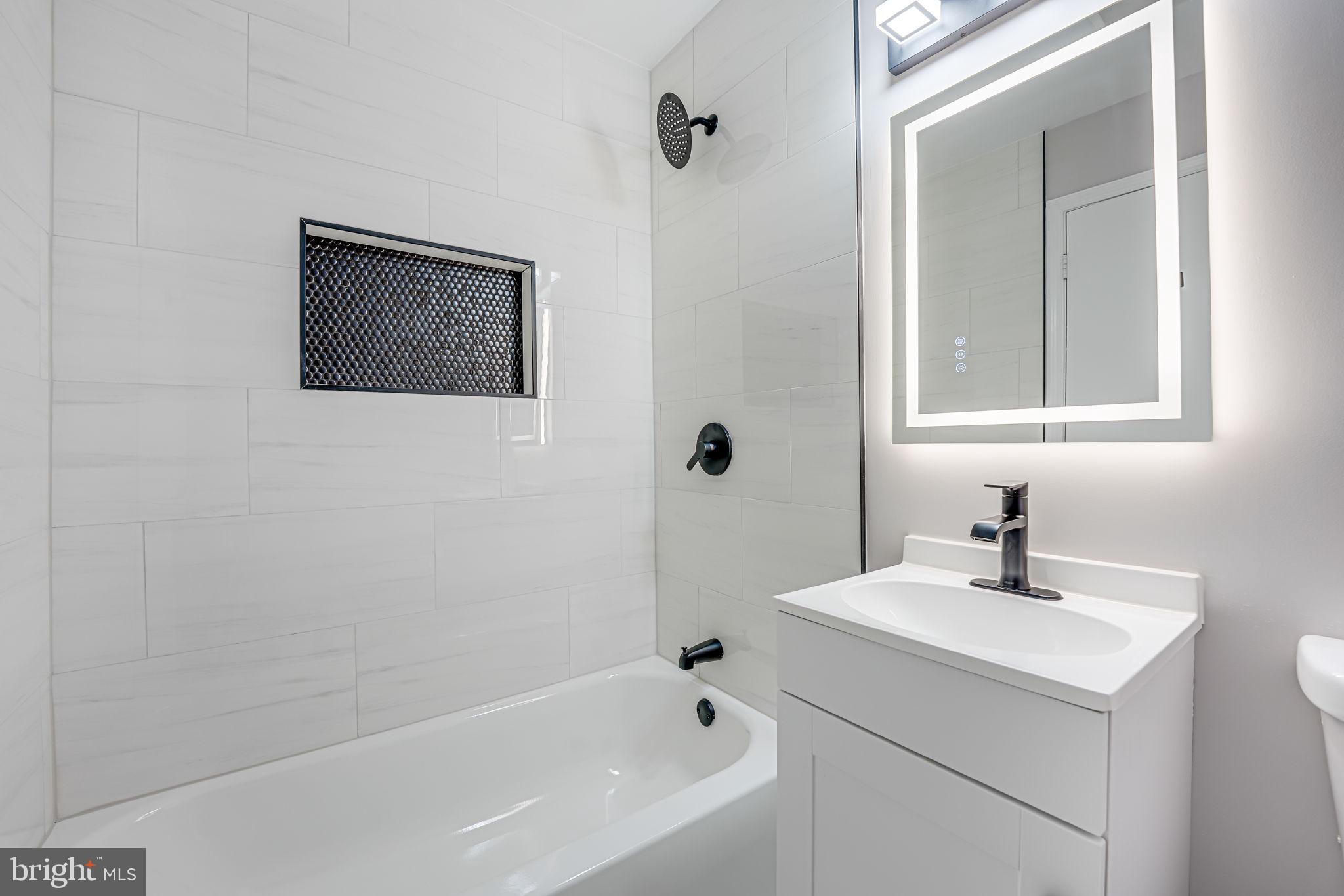 WEST SPRINGFIELD VILLAGE - Residential Lease