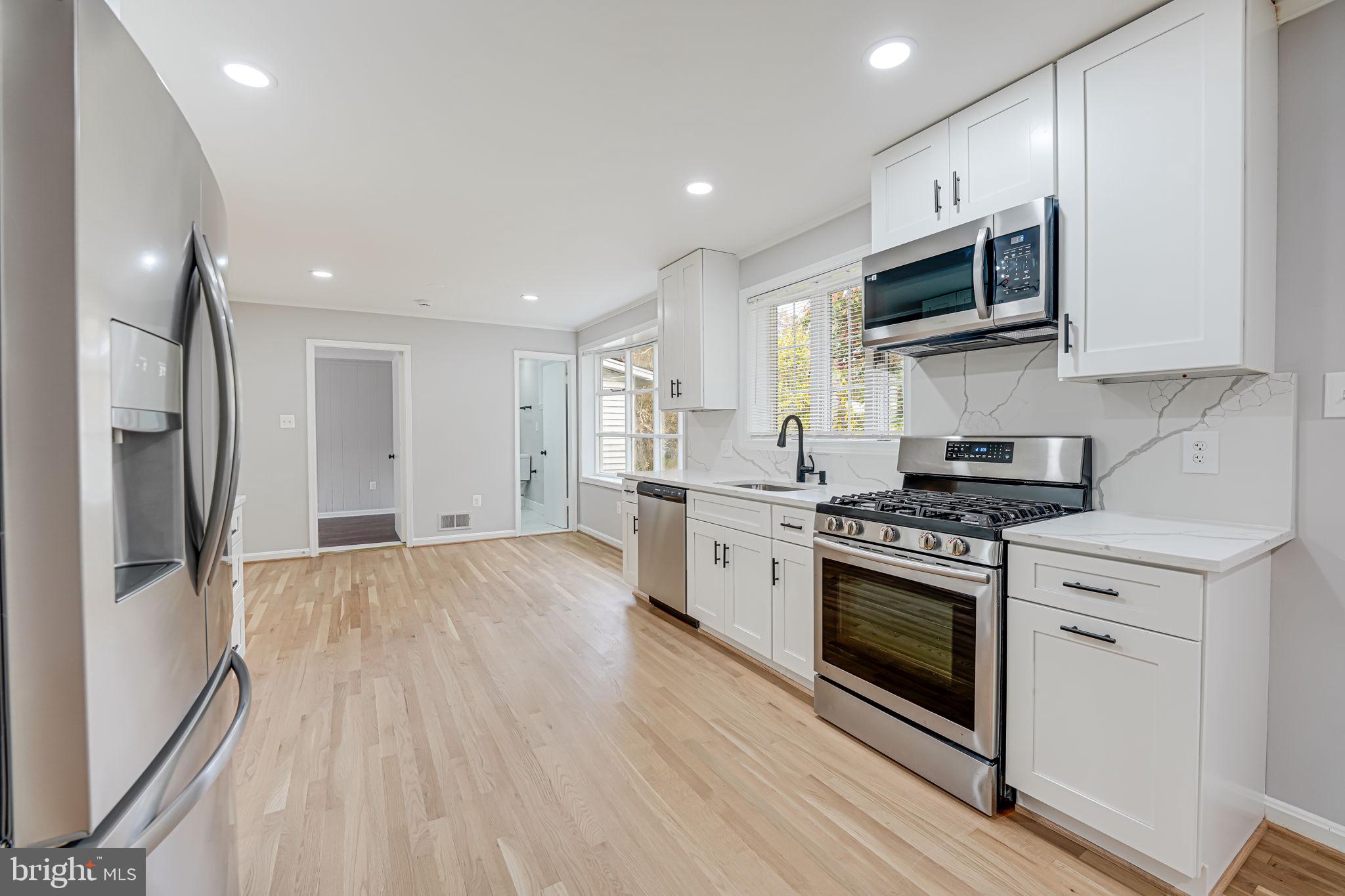 WEST SPRINGFIELD VILLAGE - Residential Lease