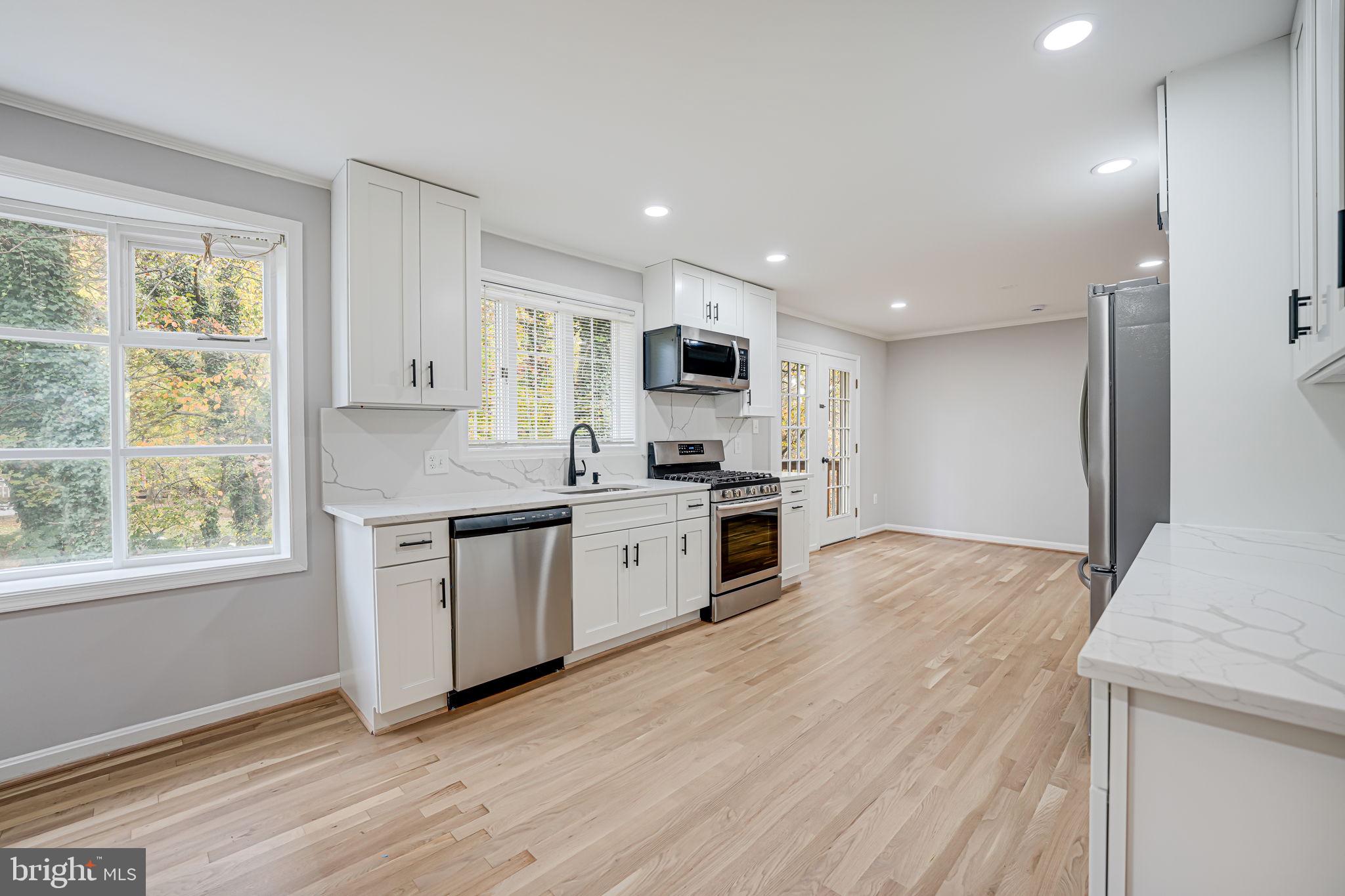 WEST SPRINGFIELD VILLAGE - Residential Lease