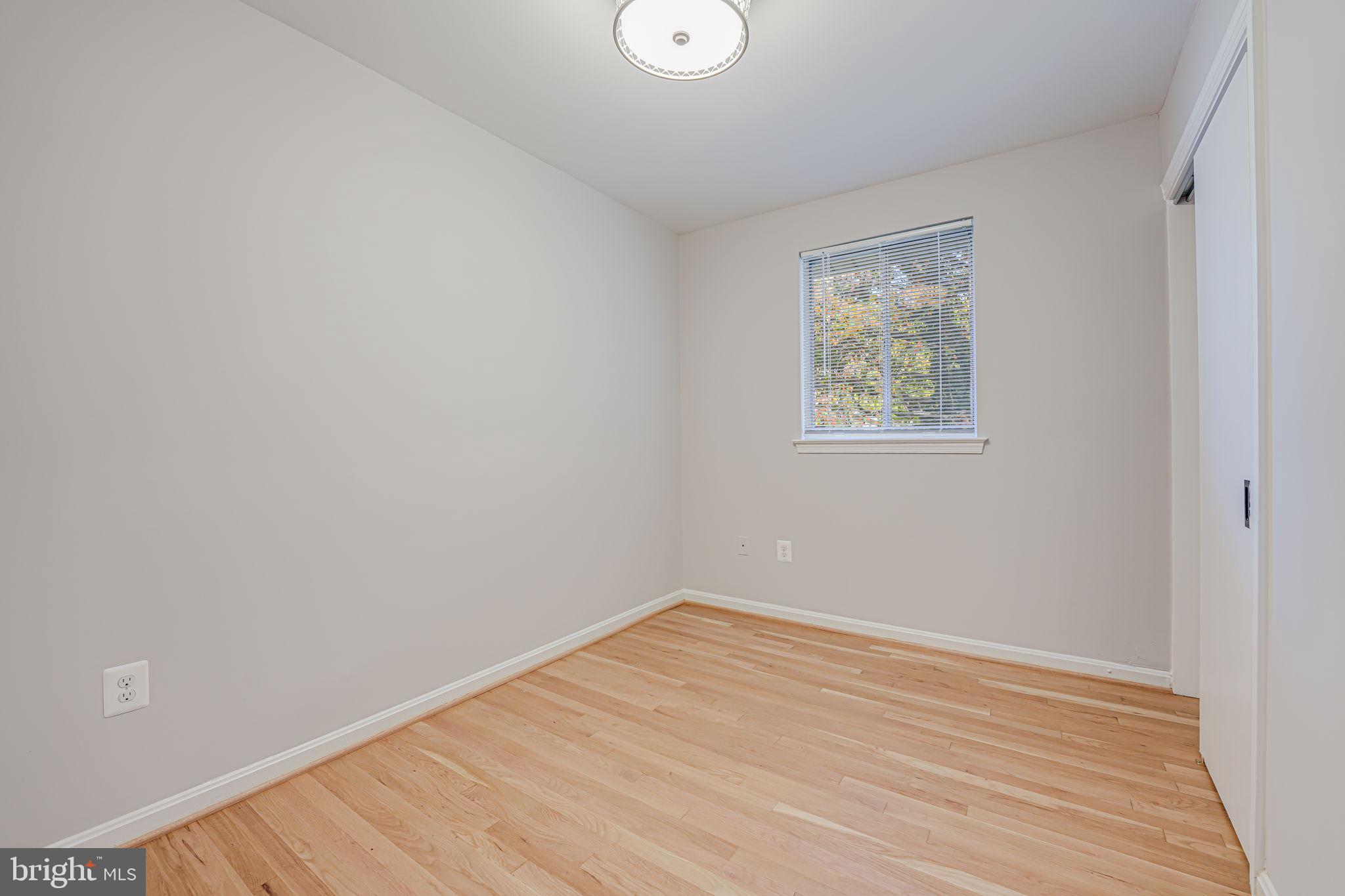 WEST SPRINGFIELD VILLAGE - Residential Lease