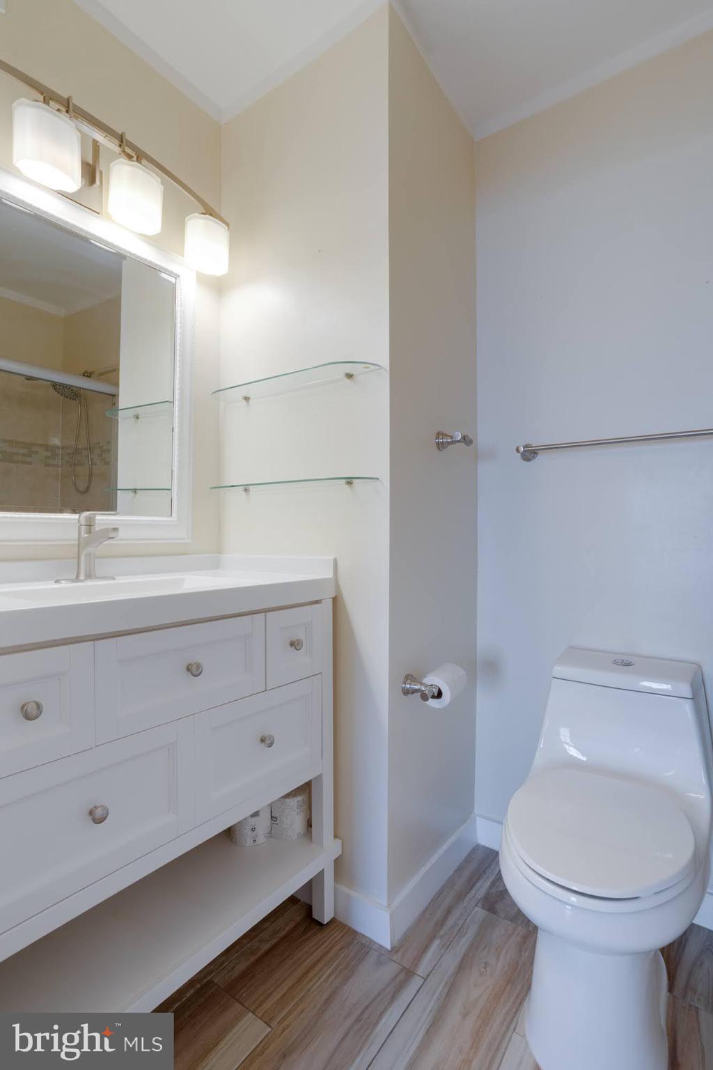 SPRINGFIELD OAKS - Residential Lease