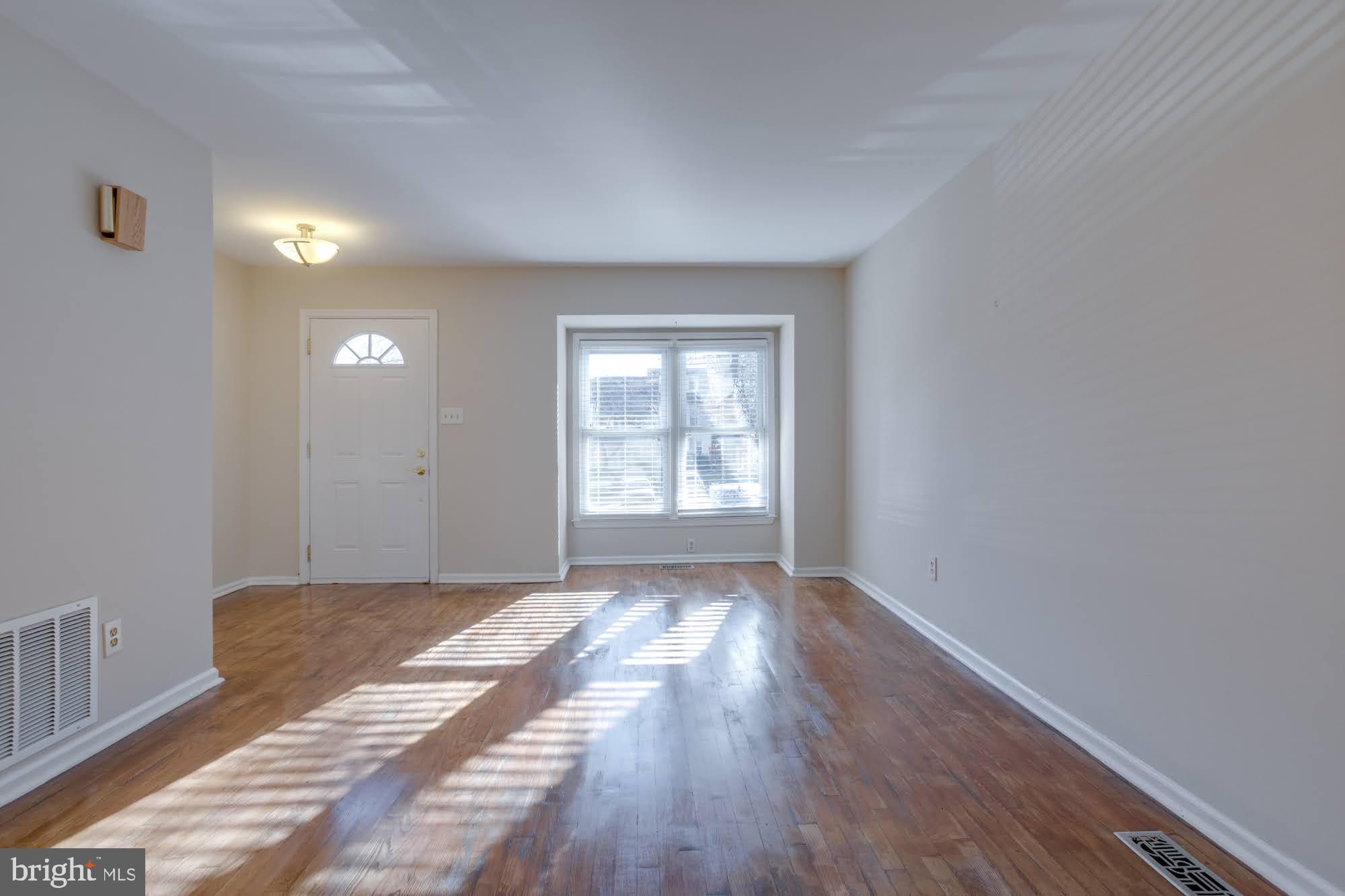 SPRINGFIELD OAKS - Residential Lease