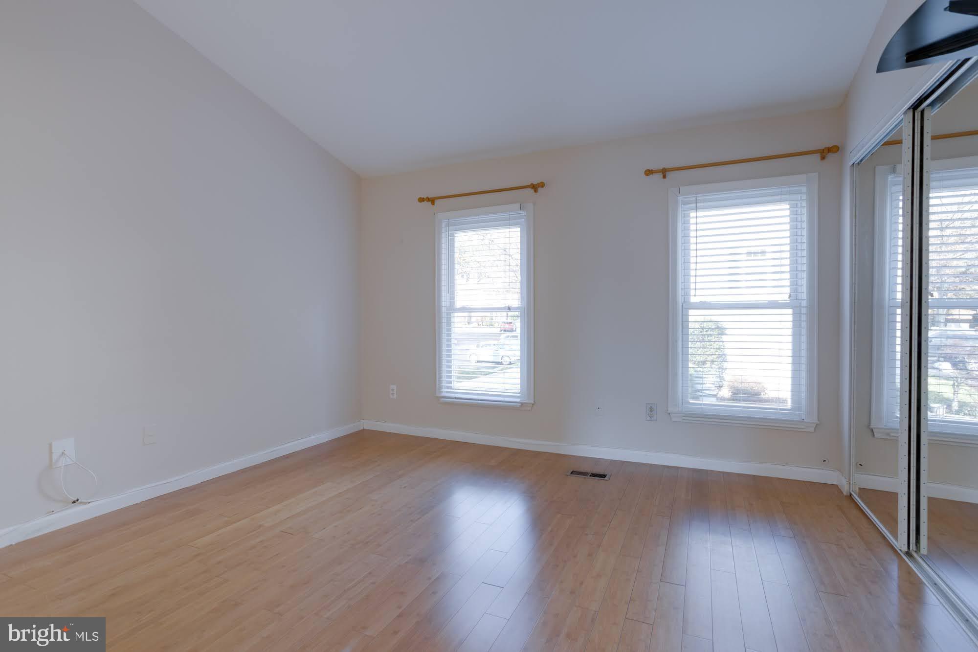 SPRINGFIELD OAKS - Residential Lease