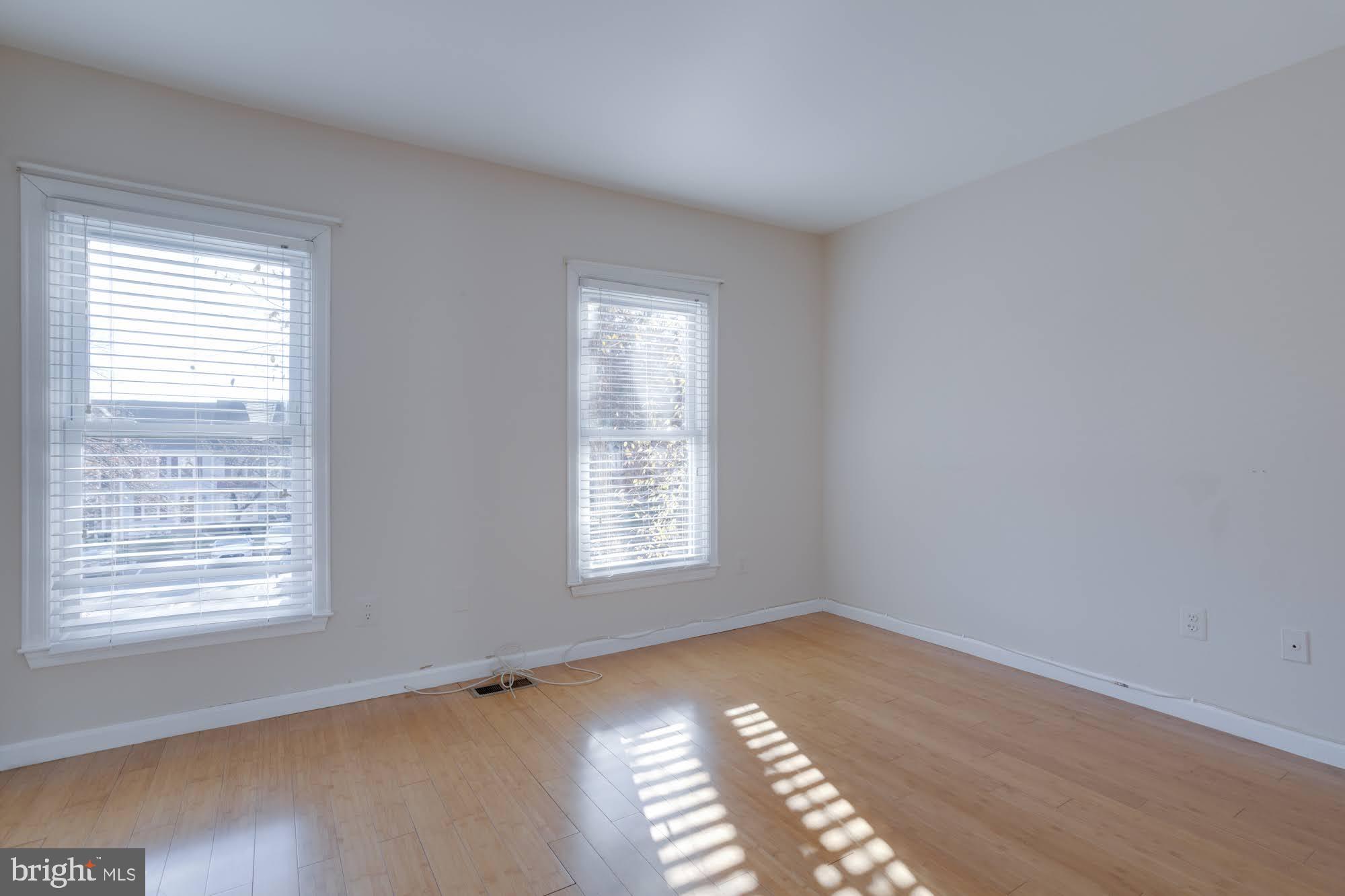 SPRINGFIELD OAKS - Residential Lease