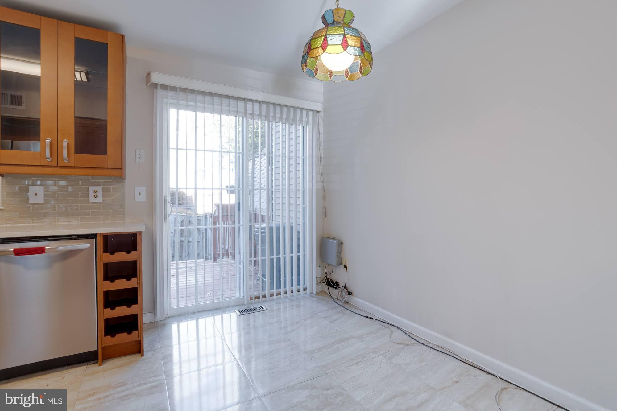 SPRINGFIELD OAKS - Residential Lease