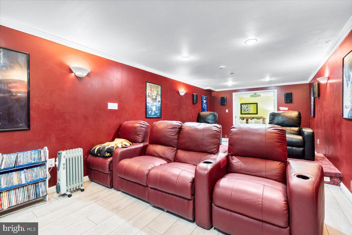 HAMMONDS MILL - Residential