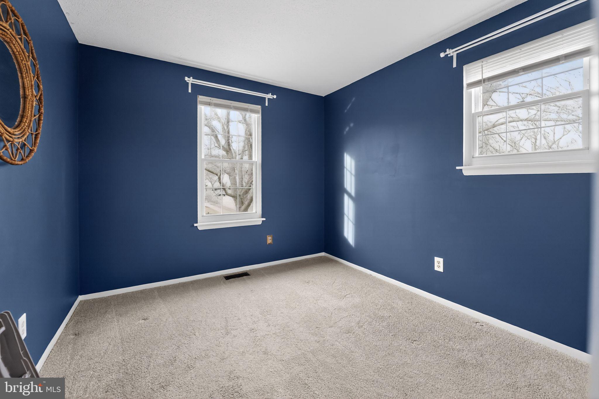 LINTHICUM HILLS - Residential