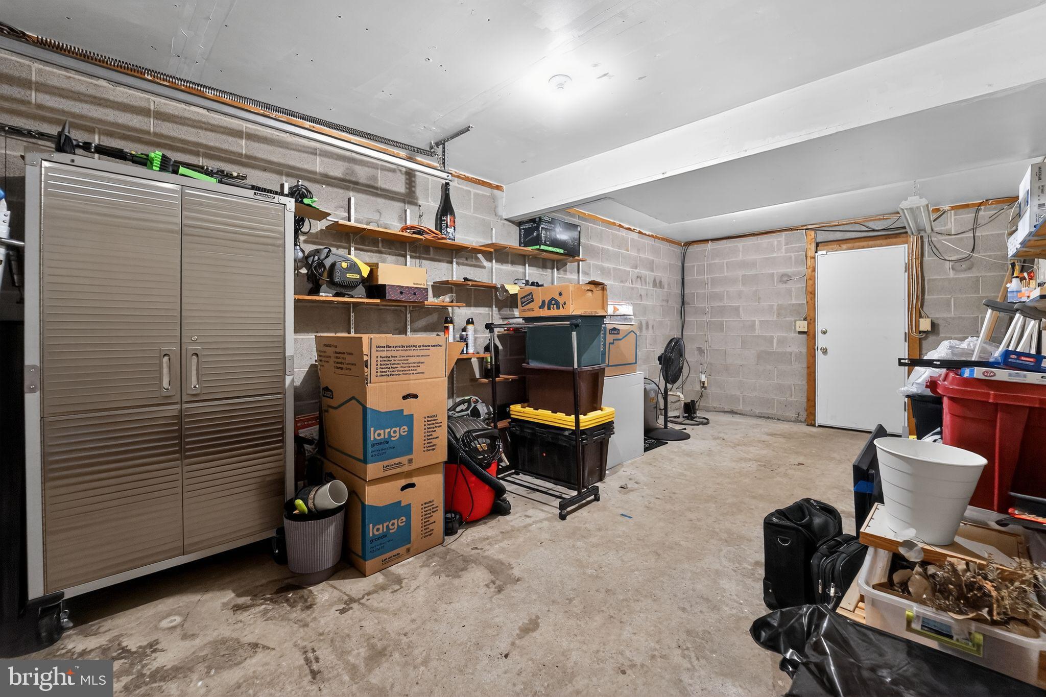 LINTHICUM HILLS - Residential