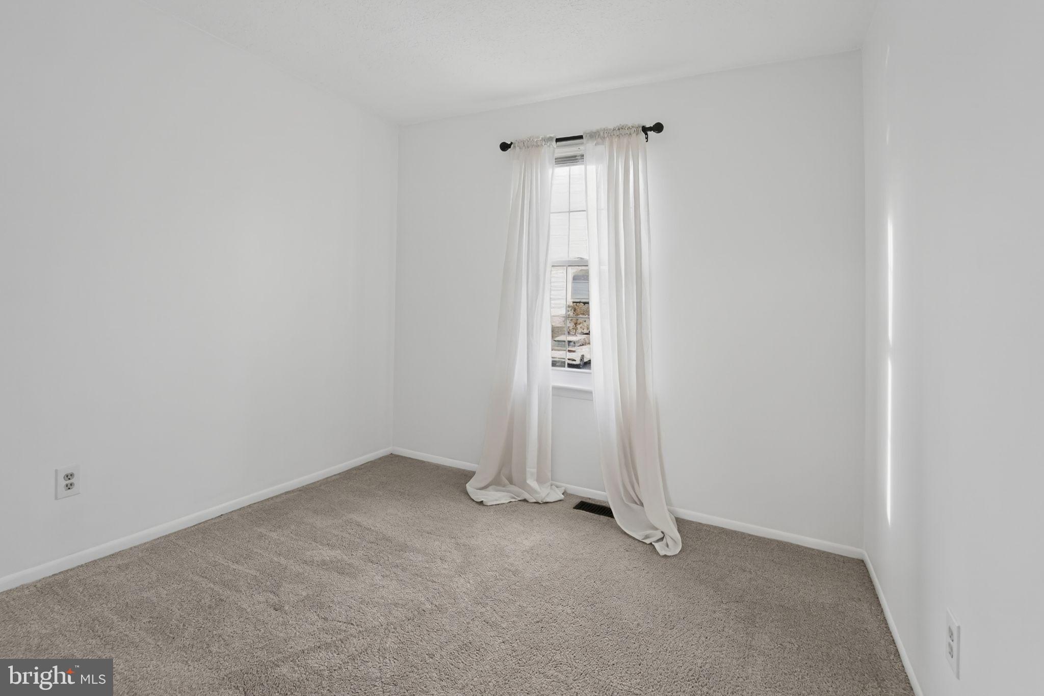 LINTHICUM HILLS - Residential