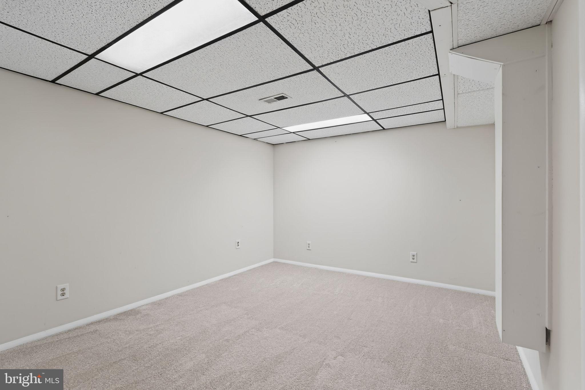 LINTHICUM HILLS - Residential