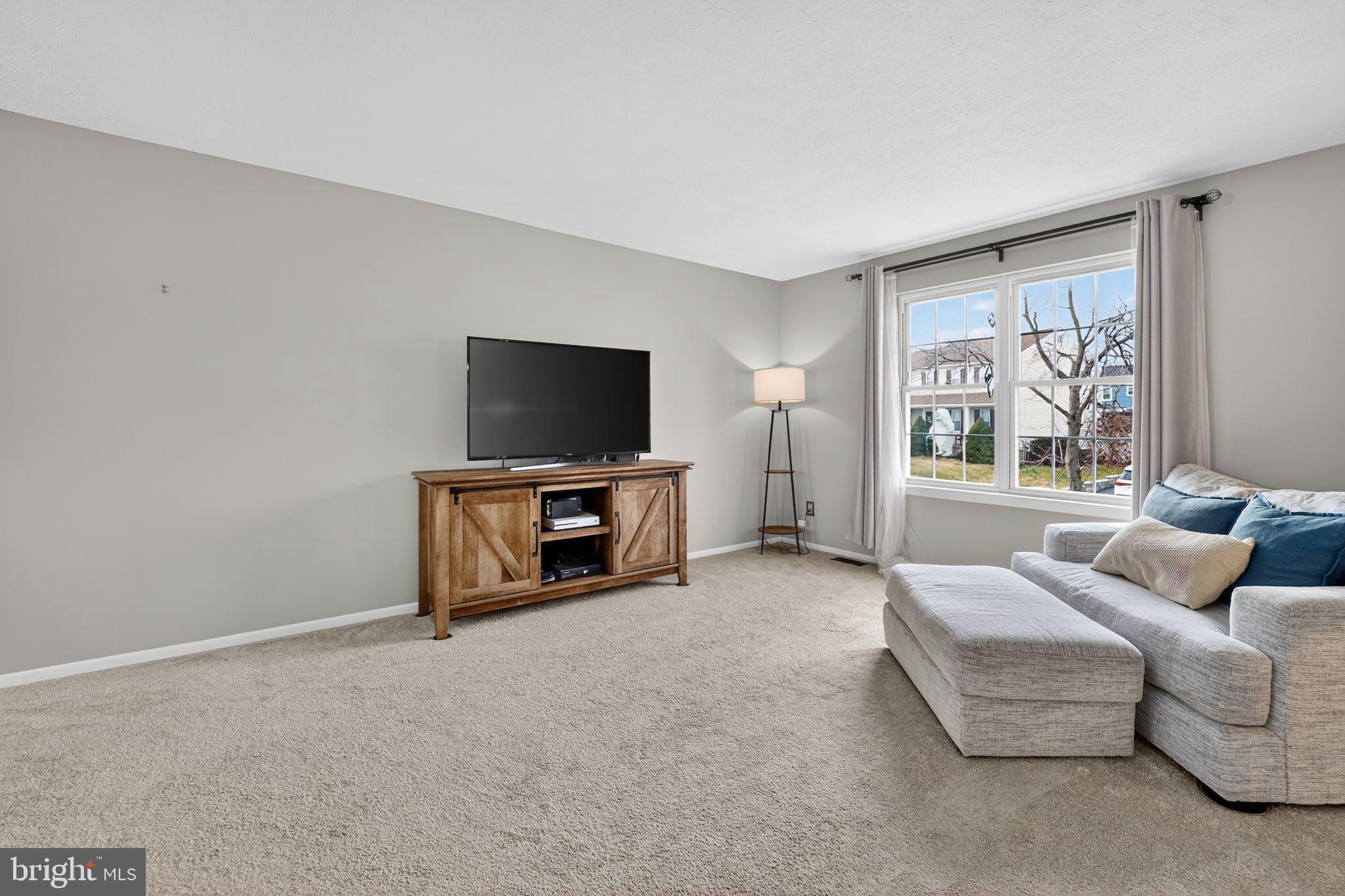 LINTHICUM HILLS - Residential