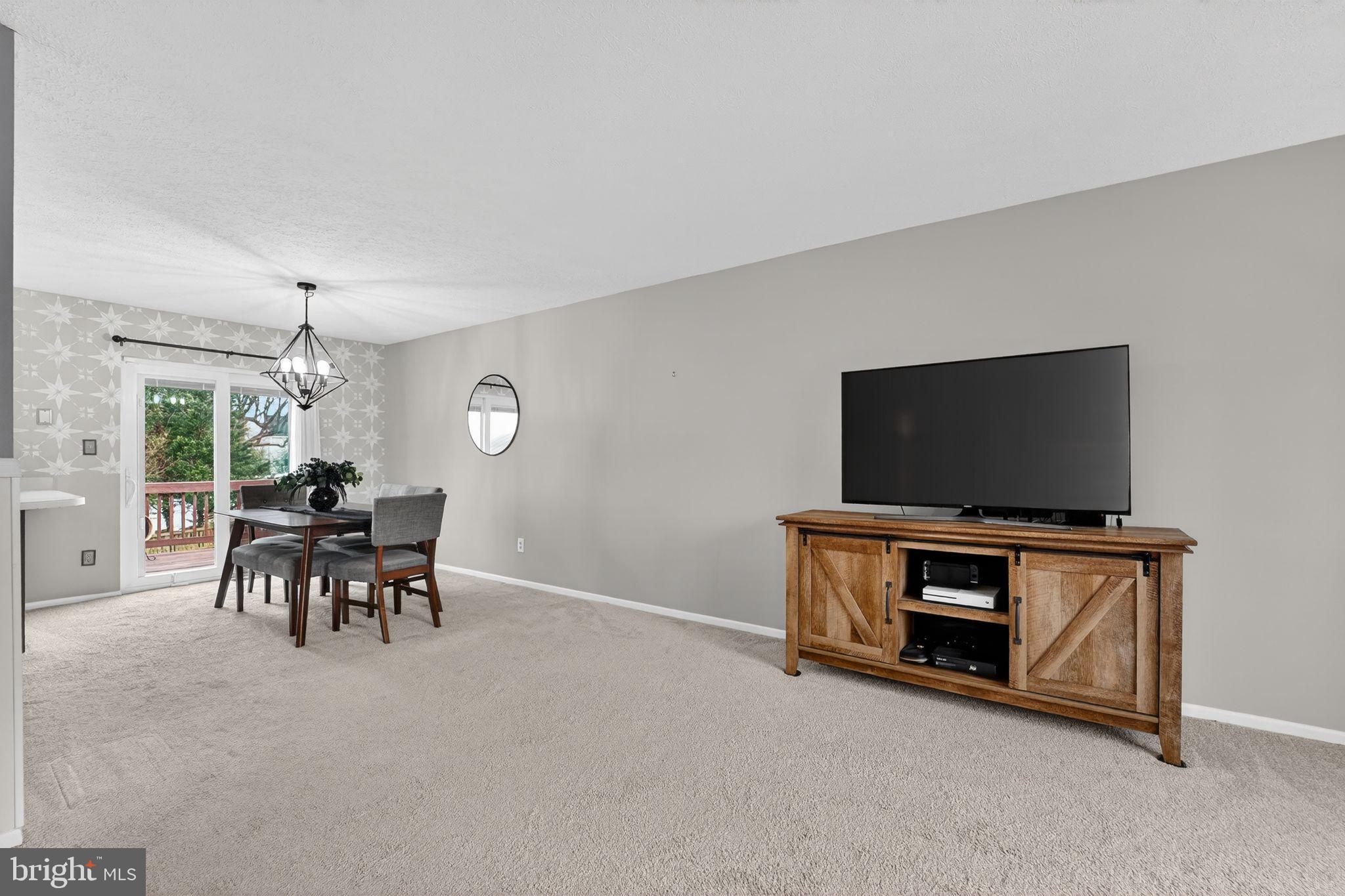 LINTHICUM HILLS - Residential