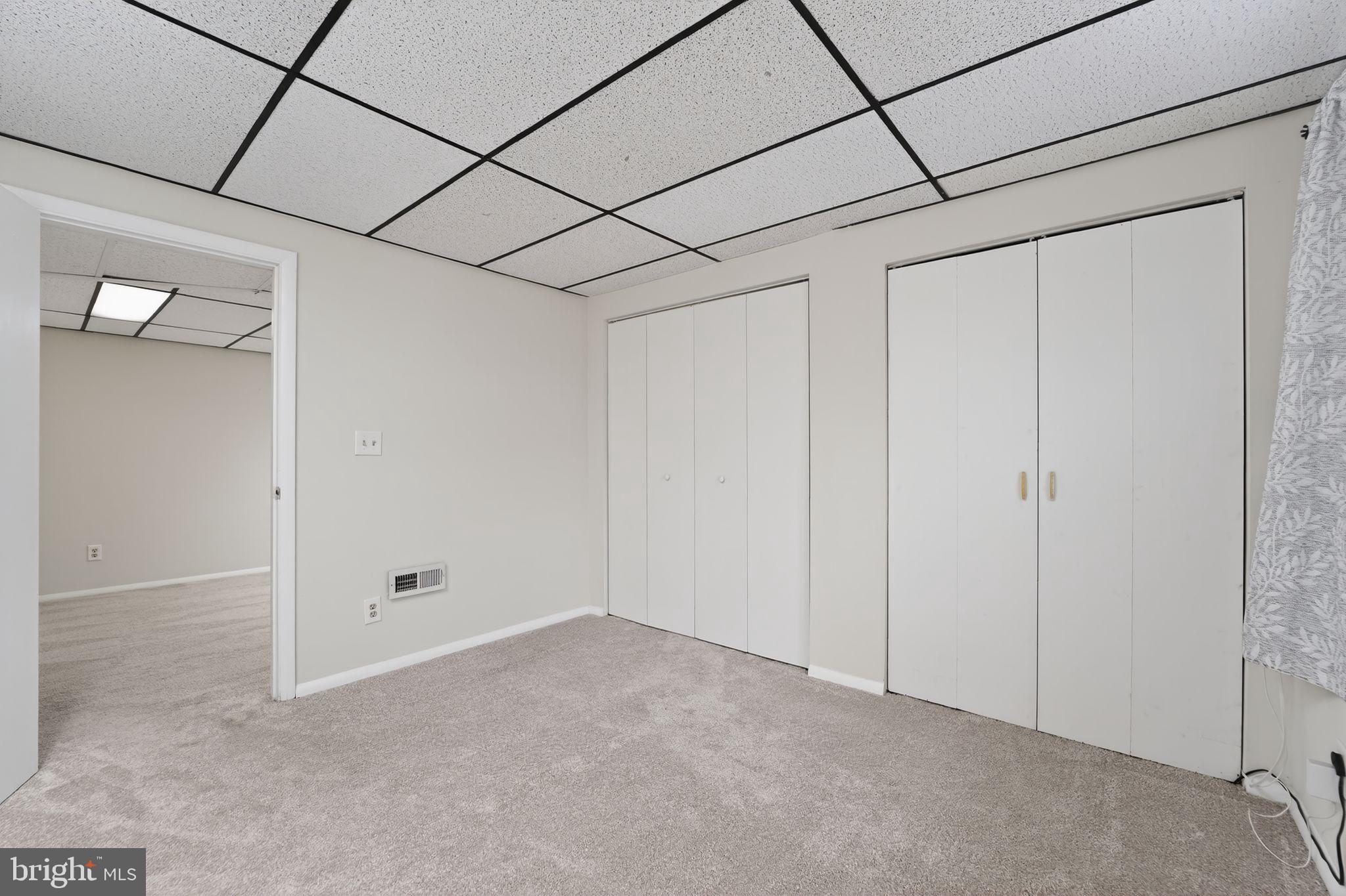 LINTHICUM HILLS - Residential