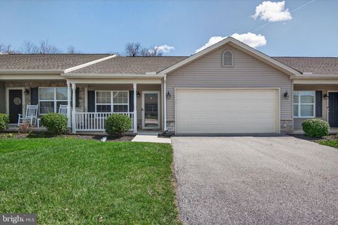 227 PALOMINO WAY 164 RED LION PA 17356