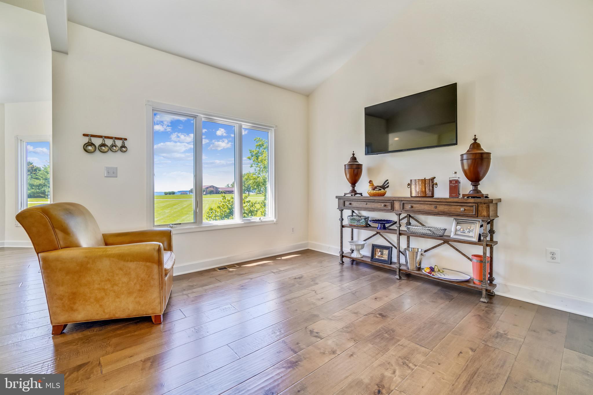 BENNETT POINT - Residential