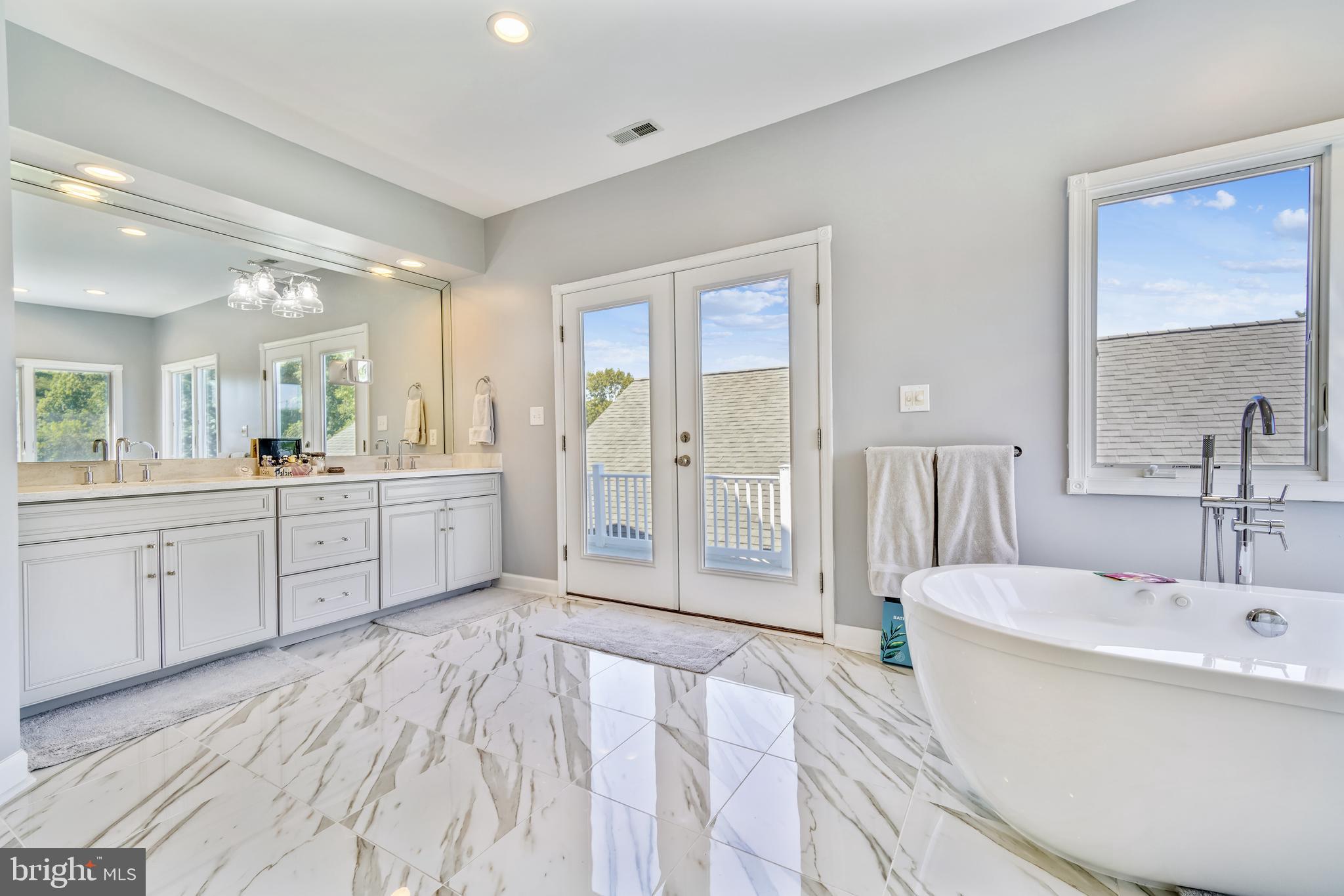 BENNETT POINT - Residential