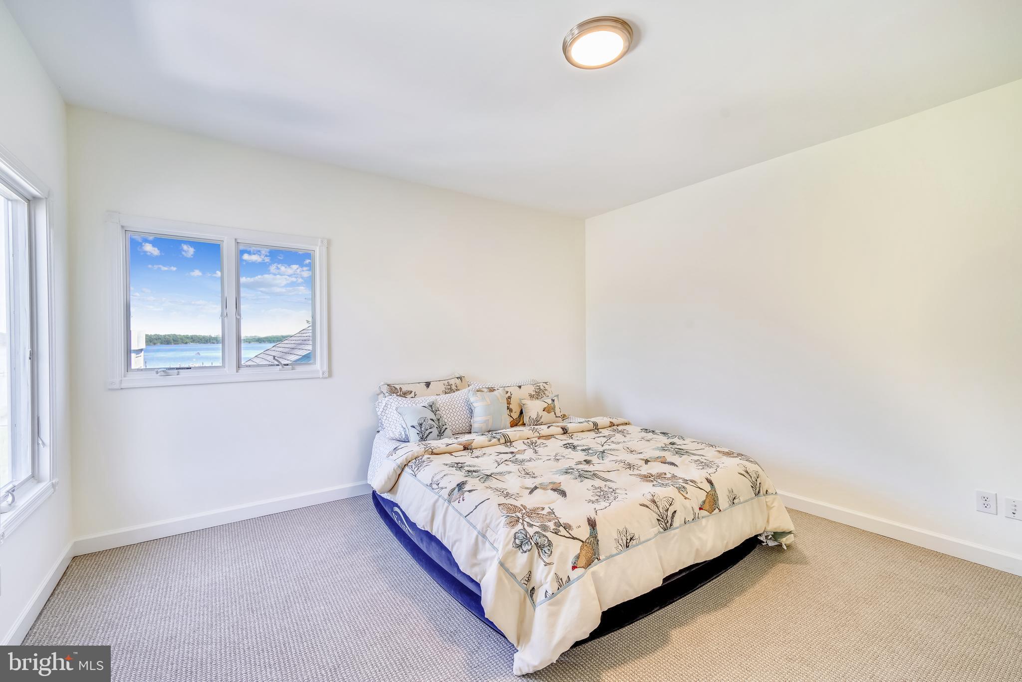 BENNETT POINT - Residential