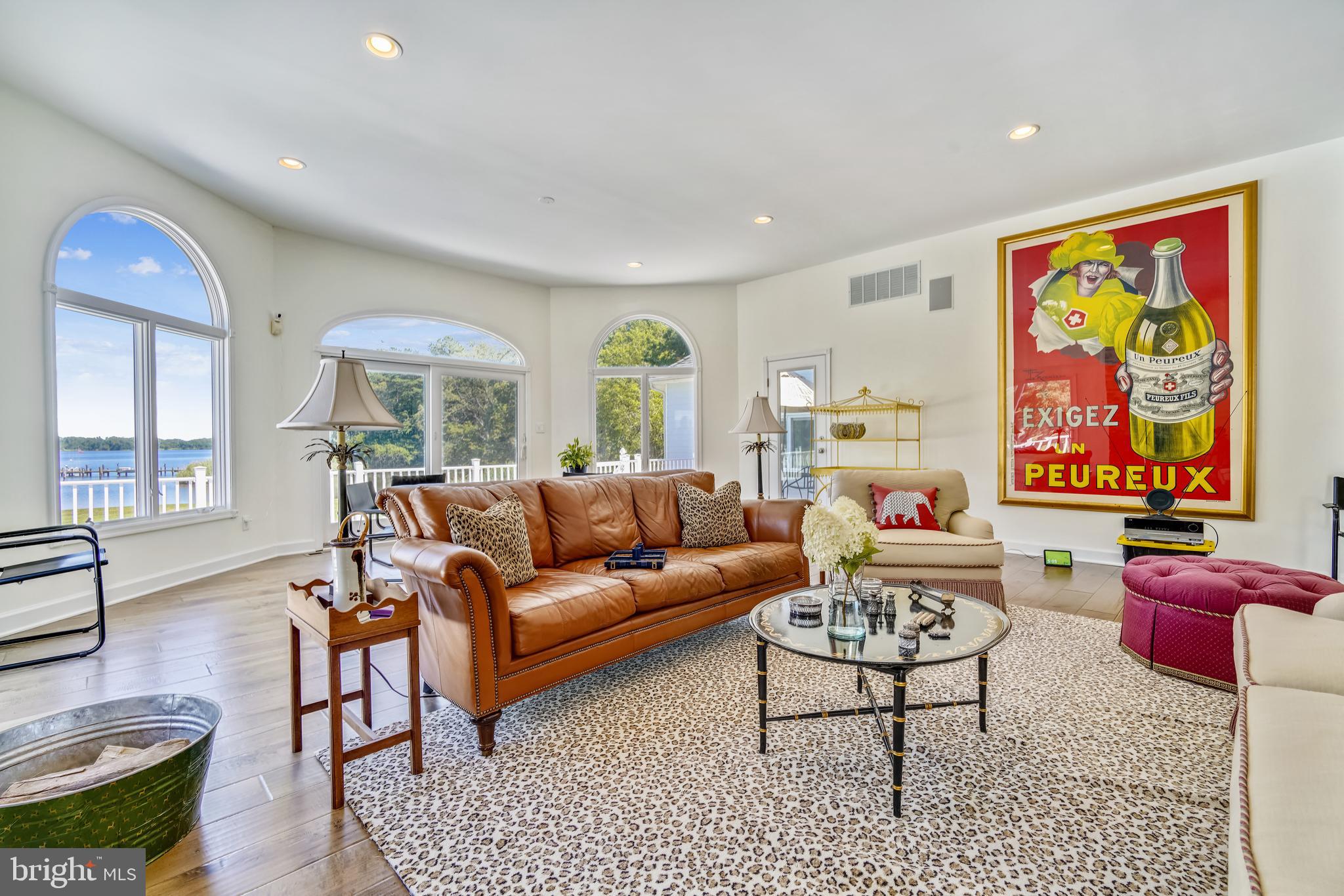 BENNETT POINT - Residential